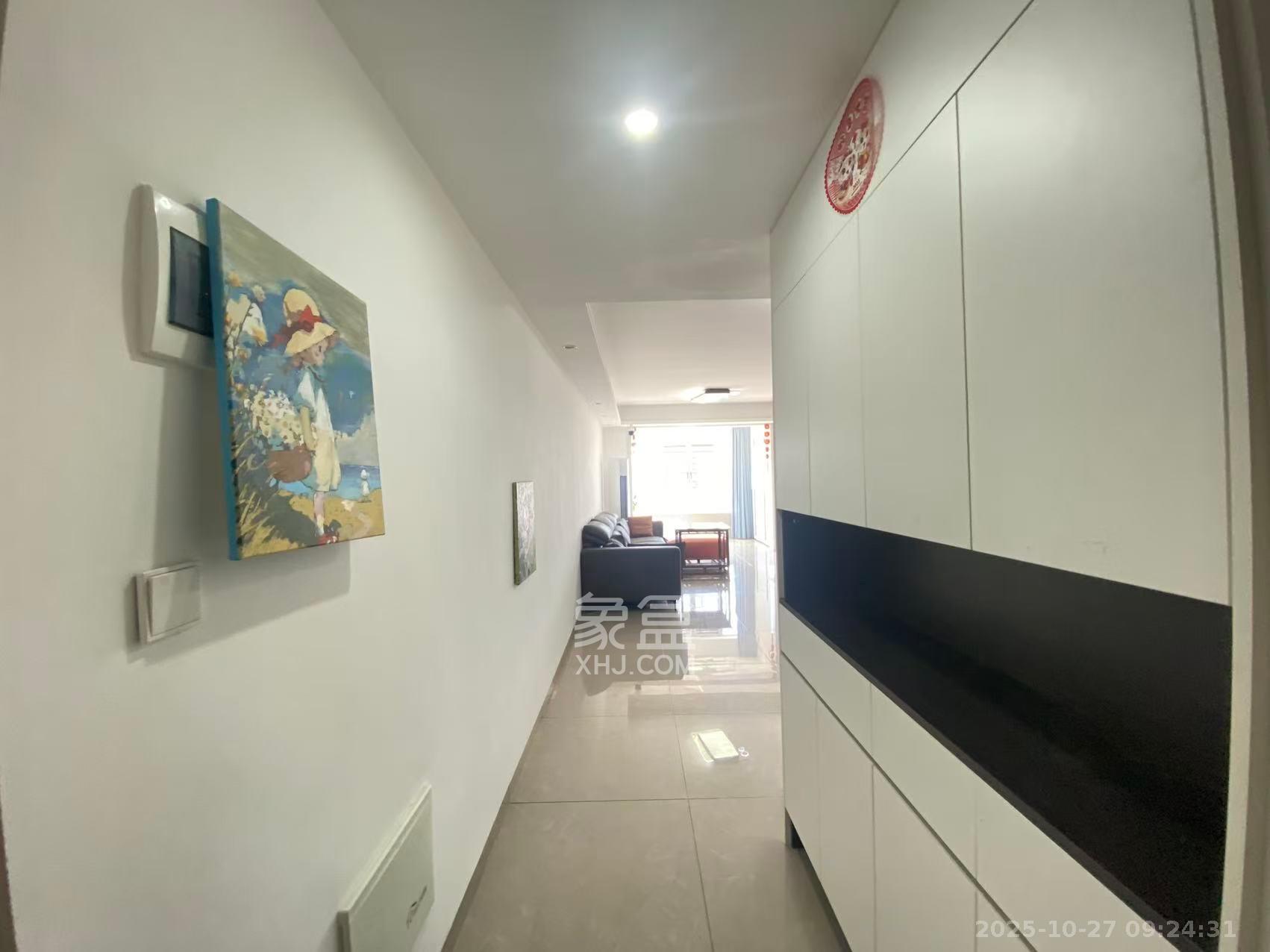 春晖花园  3室2厅2卫    2200.0元/月室内图