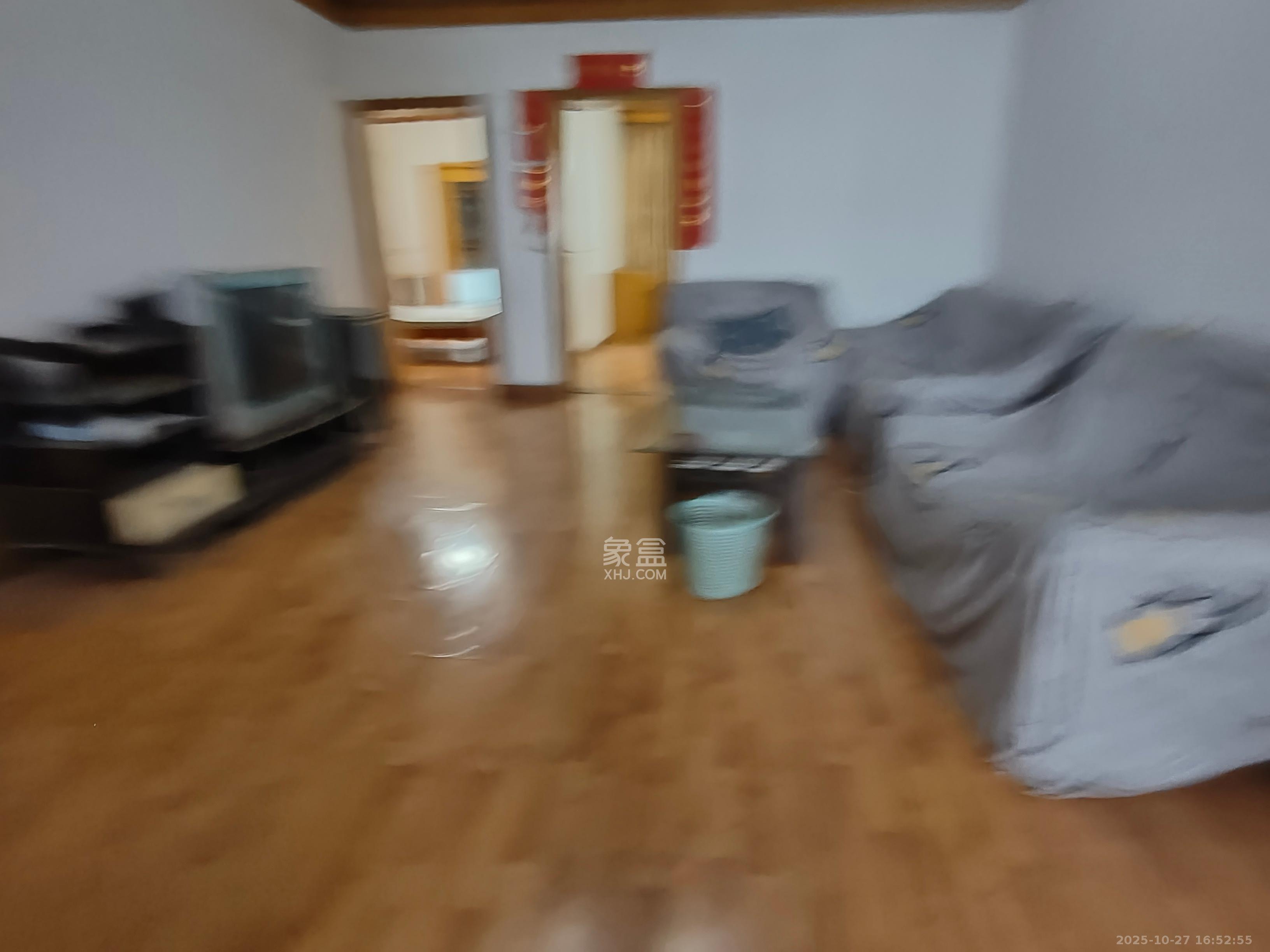 中建五局信和苑二区  3室2厅1卫    1500.0元/月 中建五局信和苑二区  3室2厅1卫    1500.0元/月室内图