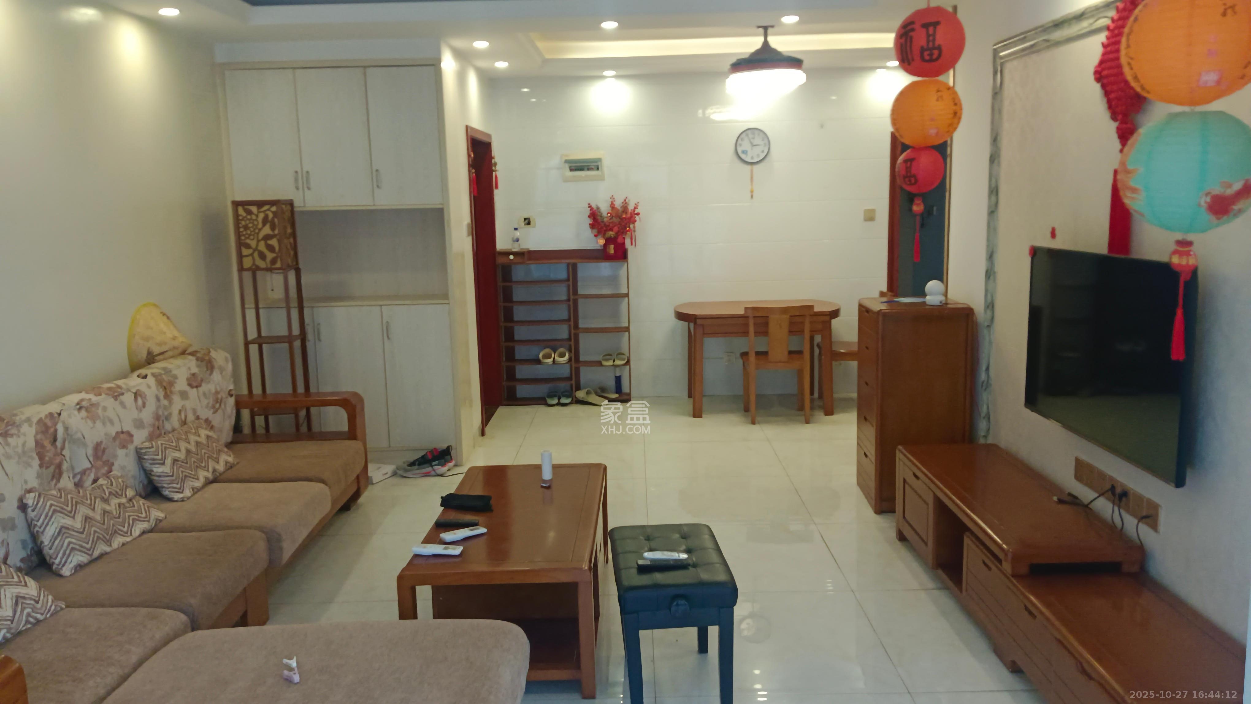 曙光领峰（曙光家园）  3室2厅2卫    2500.0元/月室内图