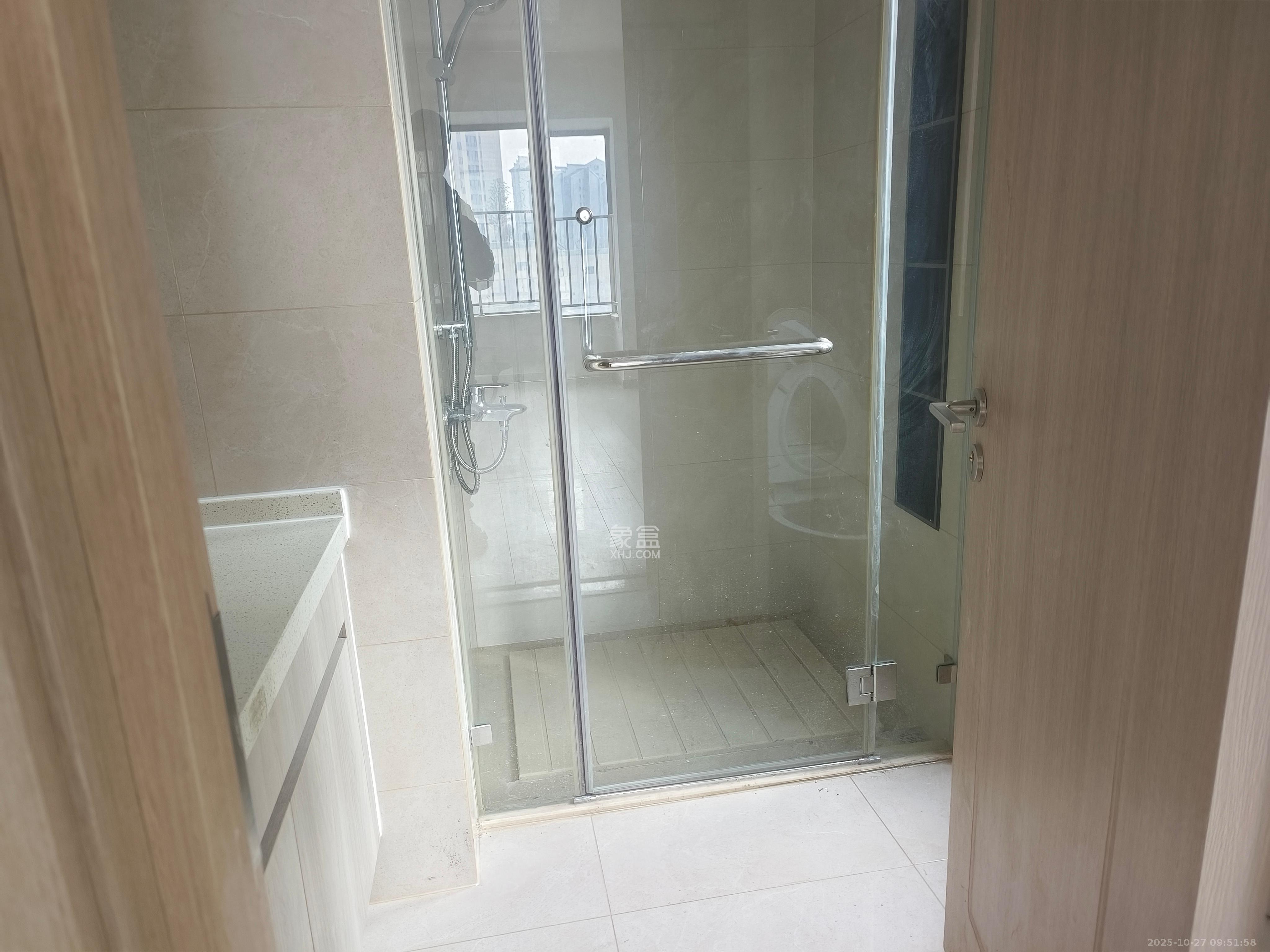 建投象山国际  3室2厅2卫    2800.0元/月室内图