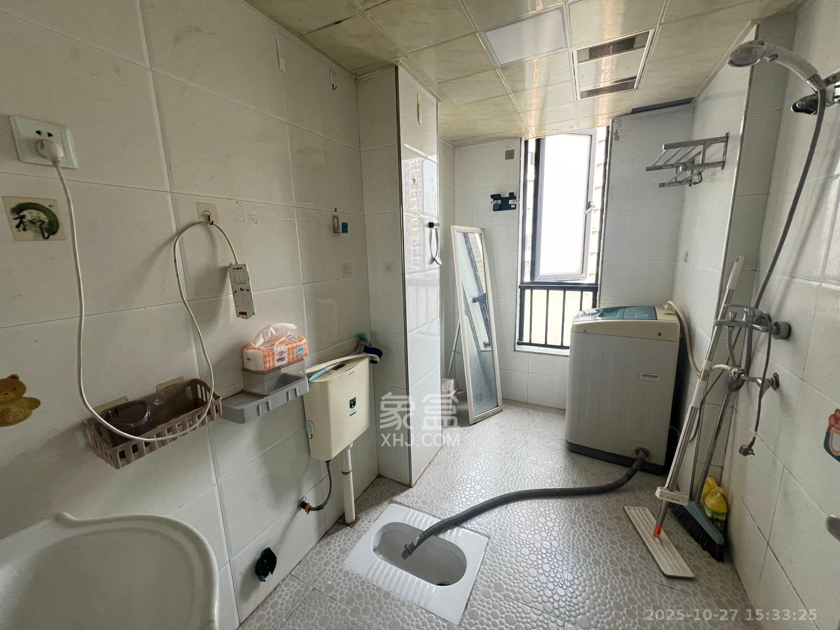 达美D6区  3室2厅1卫    2800.0元/月 达美D6区  3室2厅1卫    2800.0元/月室内图