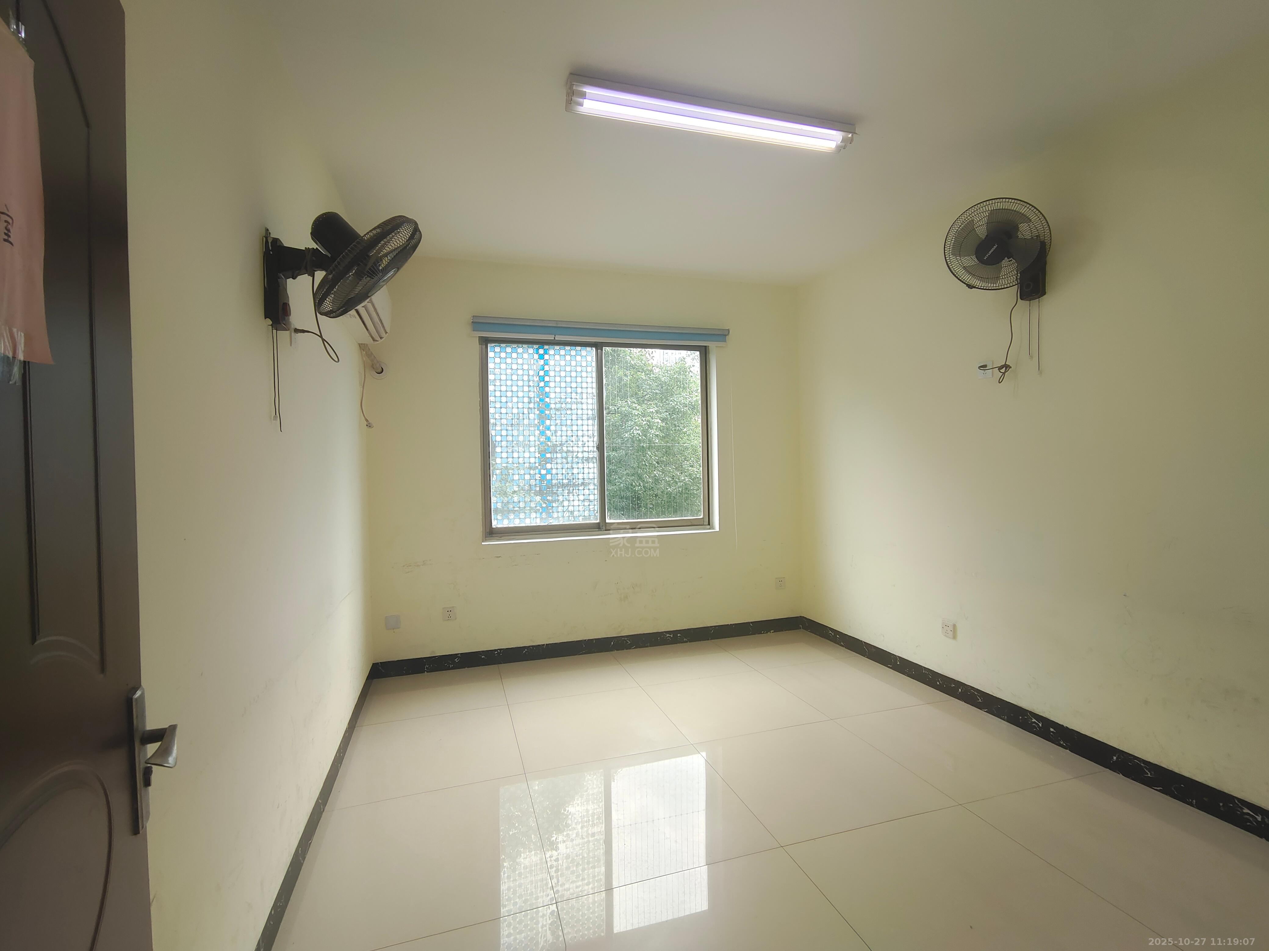 日报社株洲分社 5室2厅1卫 3000.0元/月 日报社株洲分社 5室2厅1卫 3000.0元/月室内图