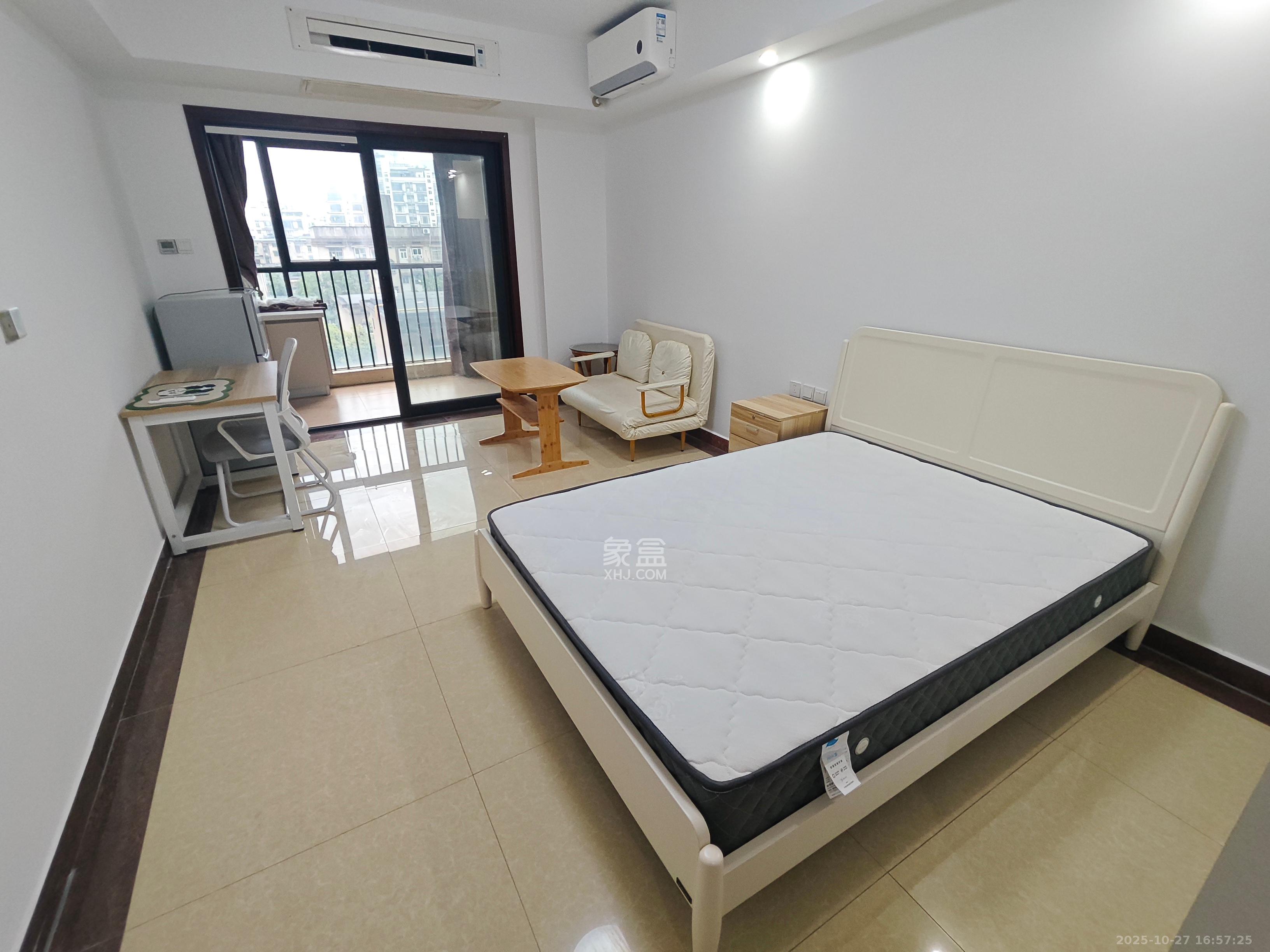 东塘瑞府  1室1厅1卫    1500.0元/月 东塘瑞府  1室1厅1卫    1500.0元/月室内图