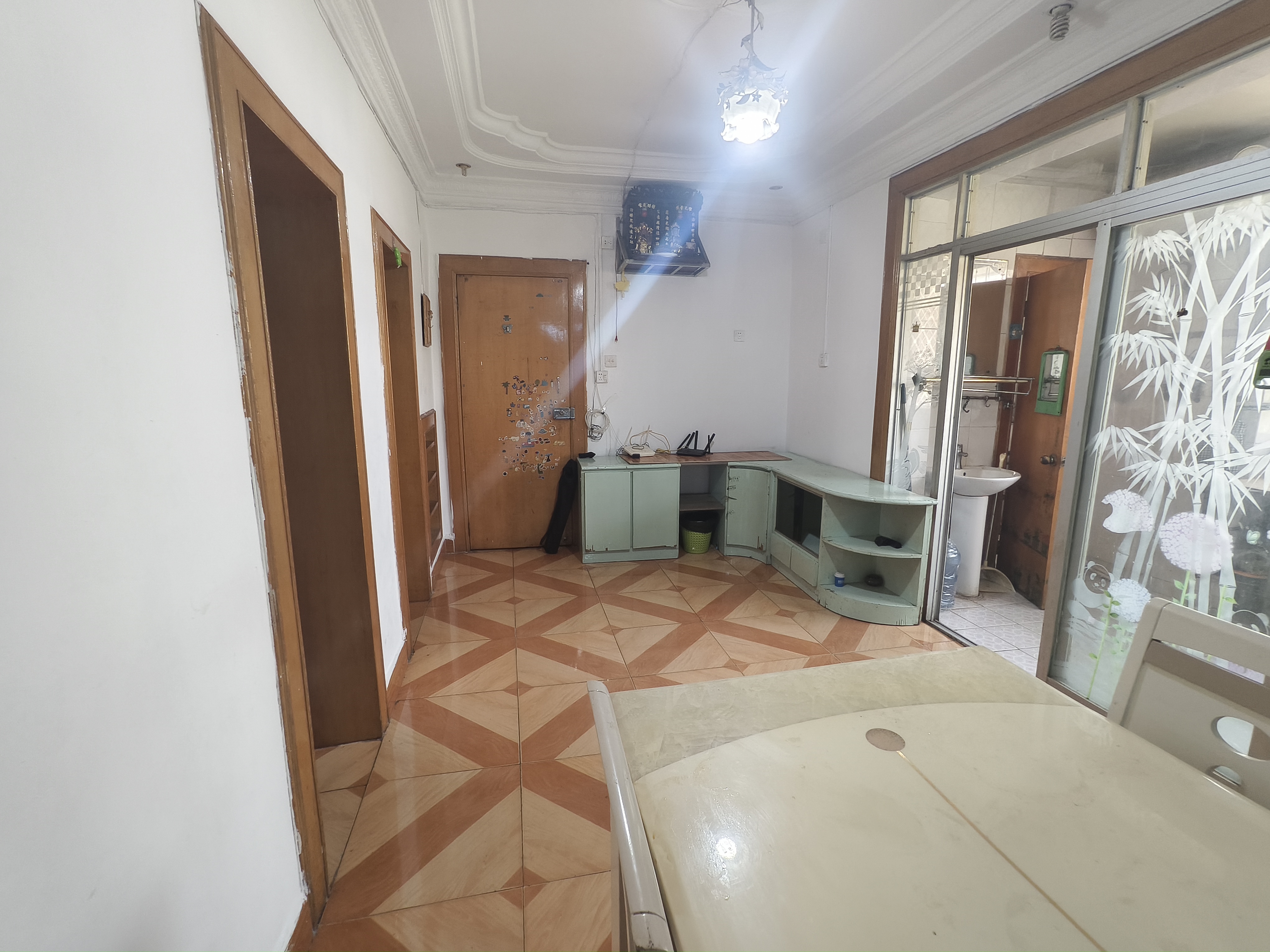 娄底二小家属楼 4室1厅1卫 800.0元/月 娄底二小家属楼 4室1厅1卫 800.0元/月室内图