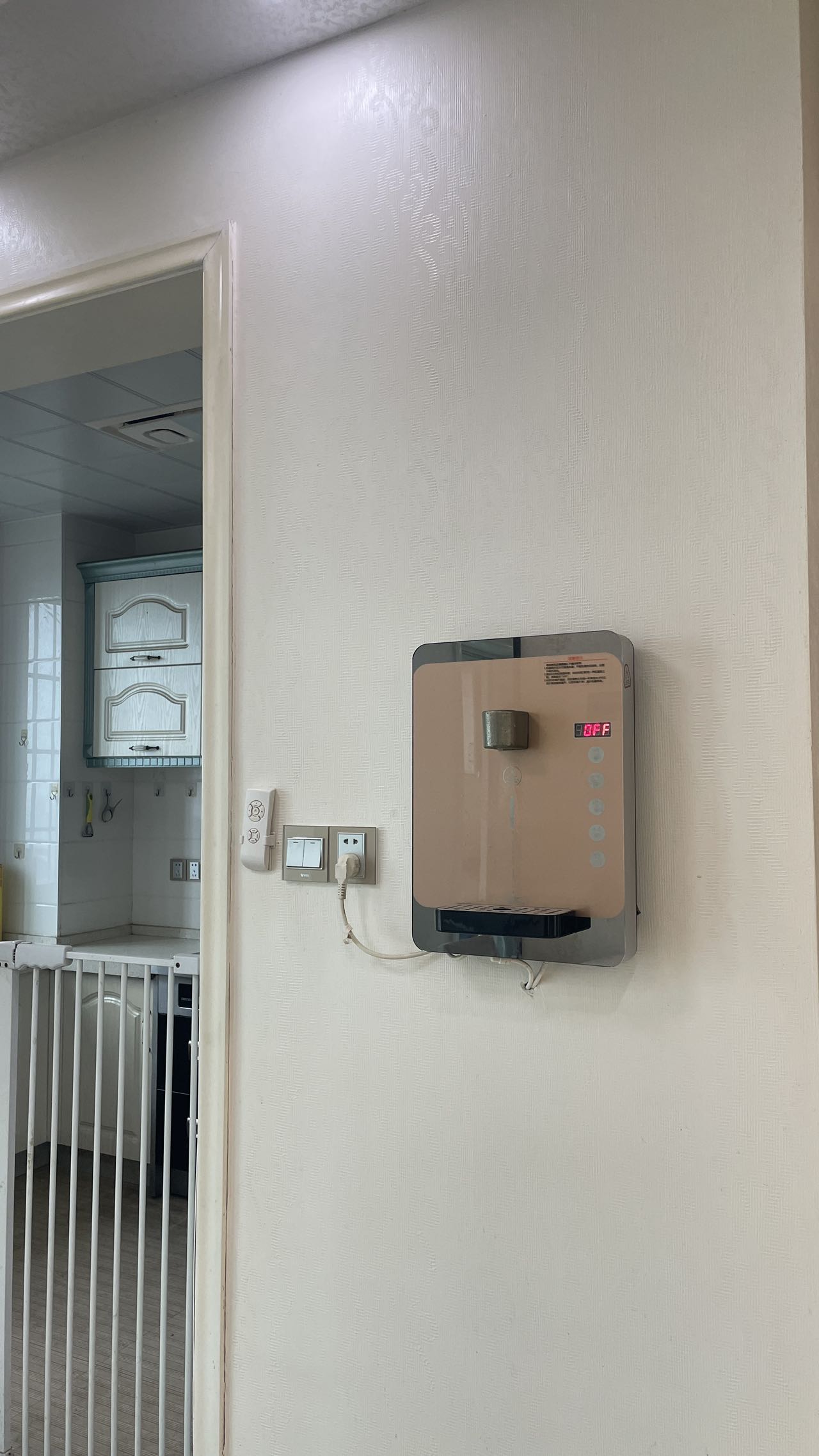 鹏利广场  3室2厅2卫    2100.0元/月户型图