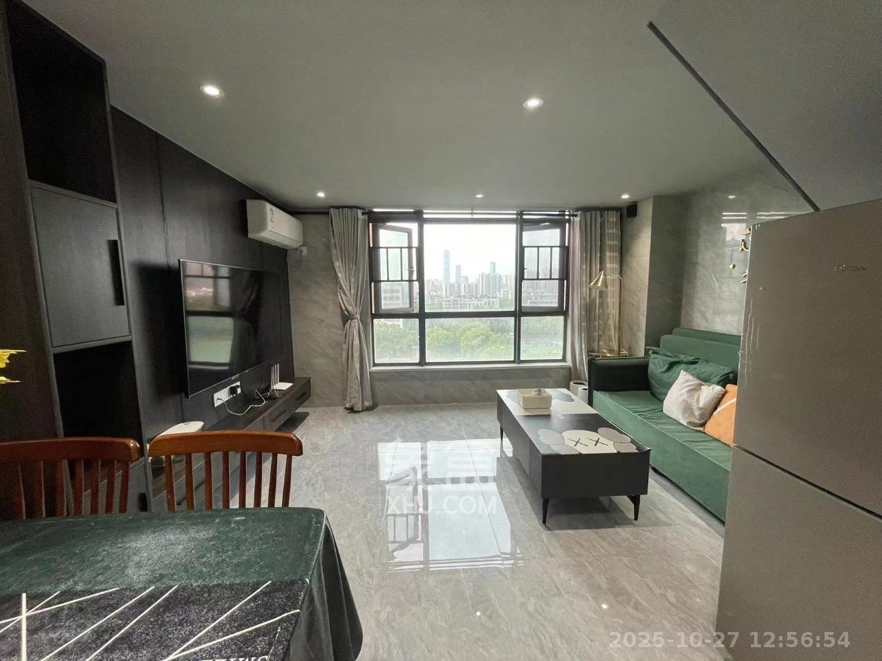 荣盛花语书苑  2室2厅1卫    2600.0元/月室内图1