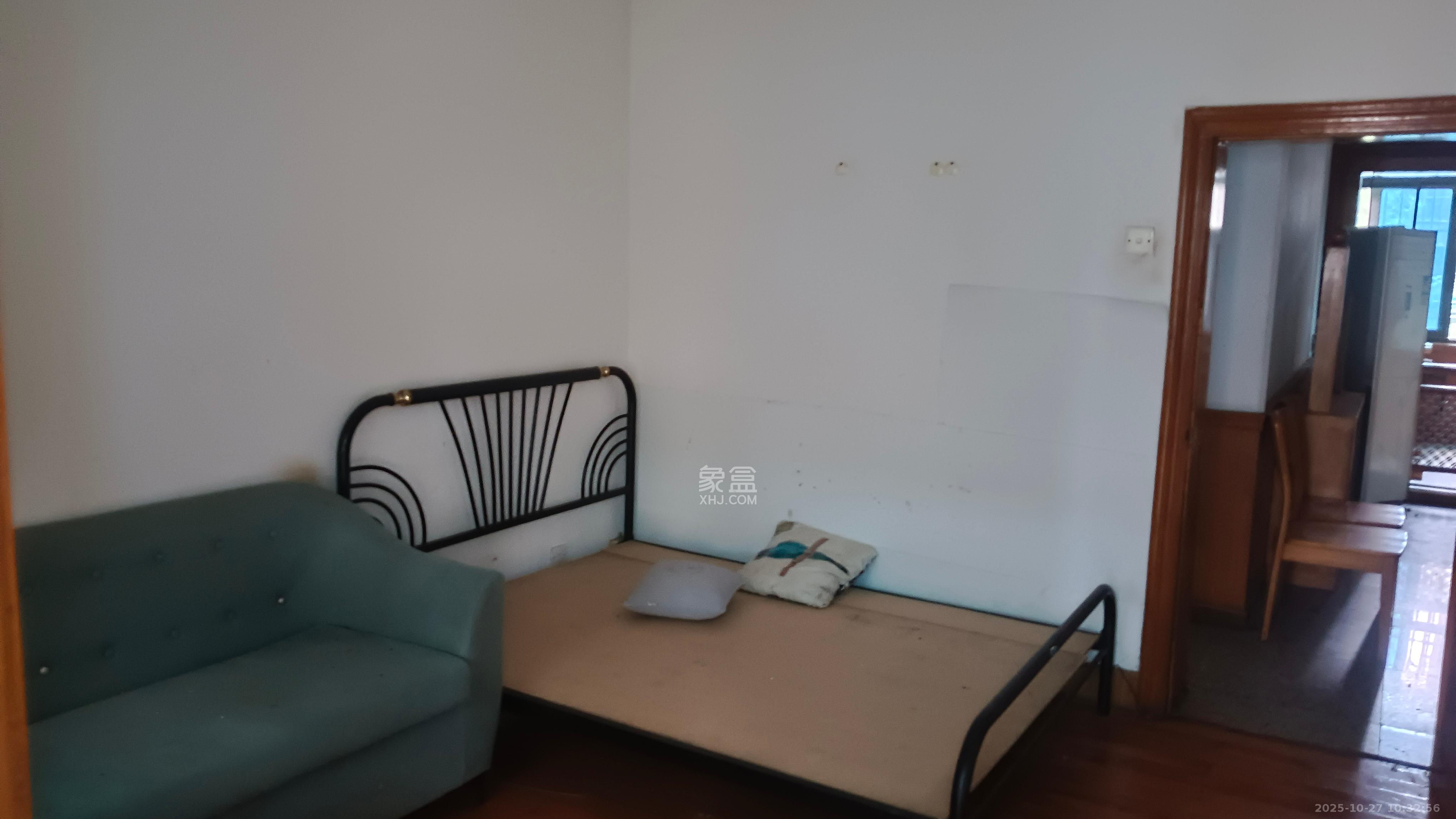 长钢宿舍小区  3室2厅1卫    1800.0元/月室内图