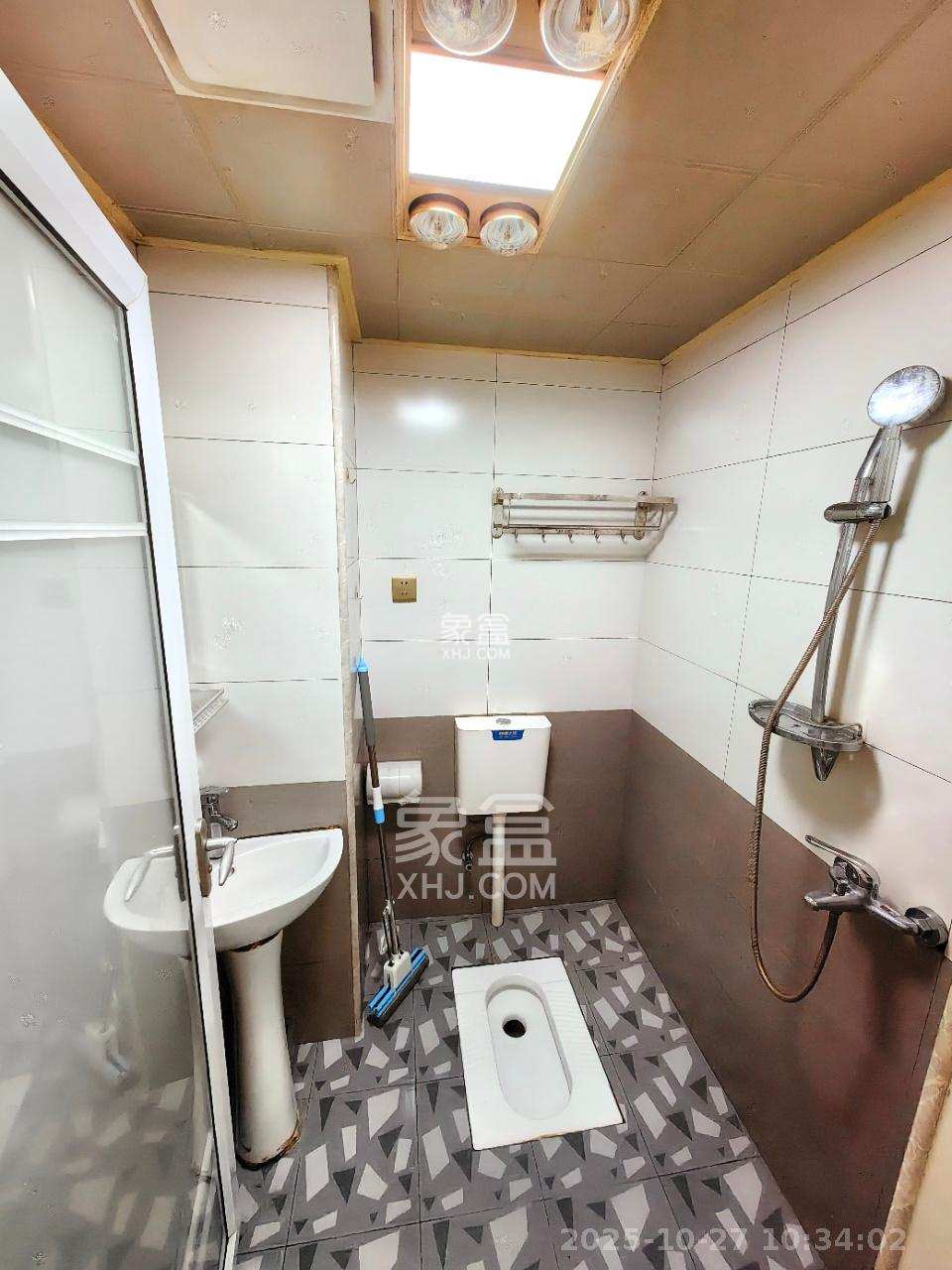 嘉顺苑 1室1厅1卫 1300.0元/月 嘉顺苑 1室1厅1卫 1300.0元/月室内图