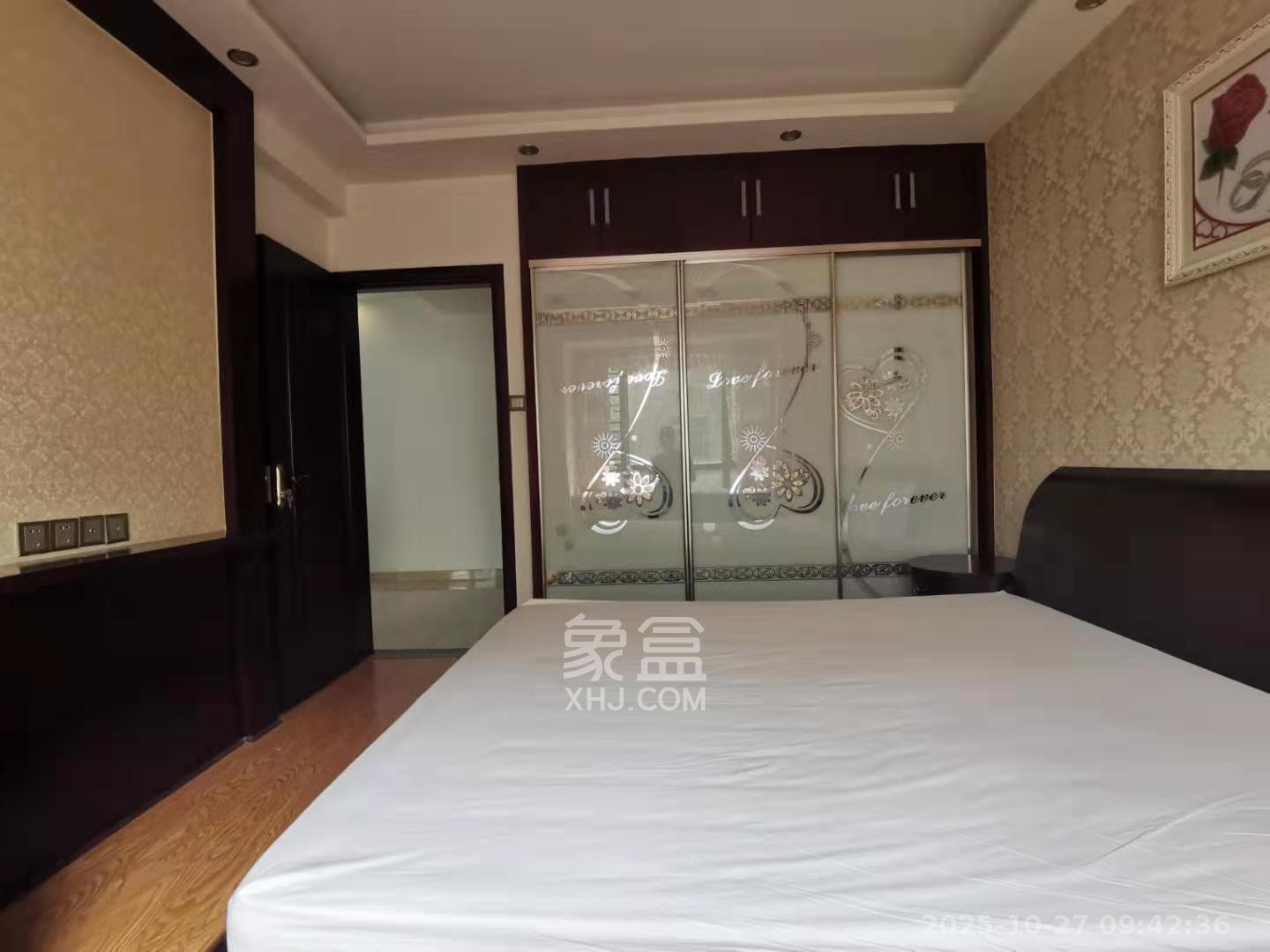 凯轩云顶  2室2厅1卫    2700.0元/月 凯轩云顶  2室2厅1卫    2700.0元/月室内图