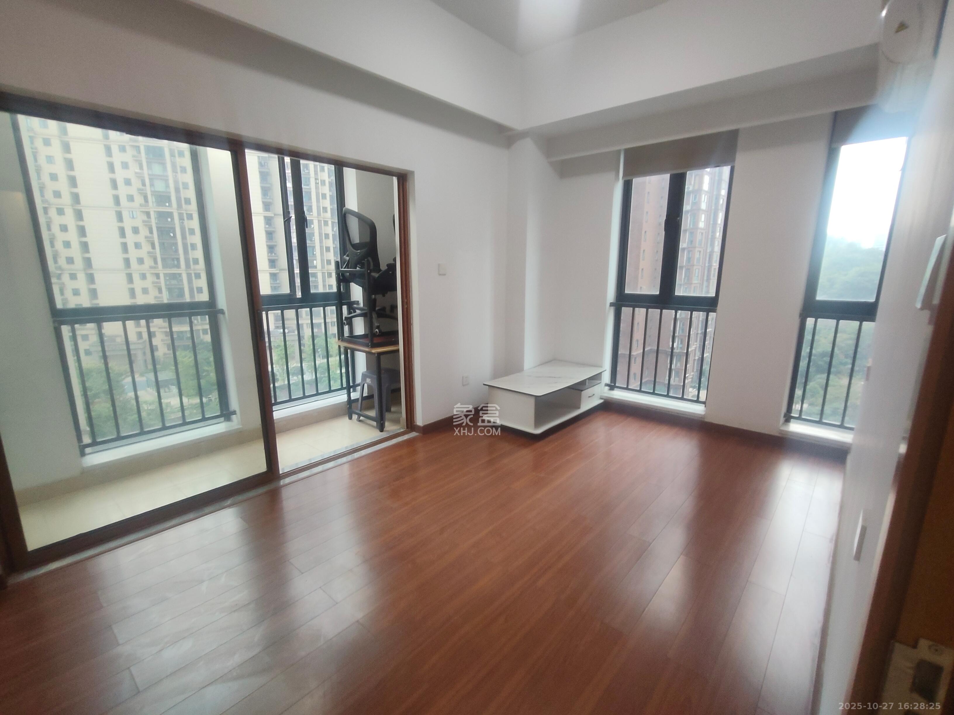 荣泰广场  1室1厅1卫    1500.0元/月室内图