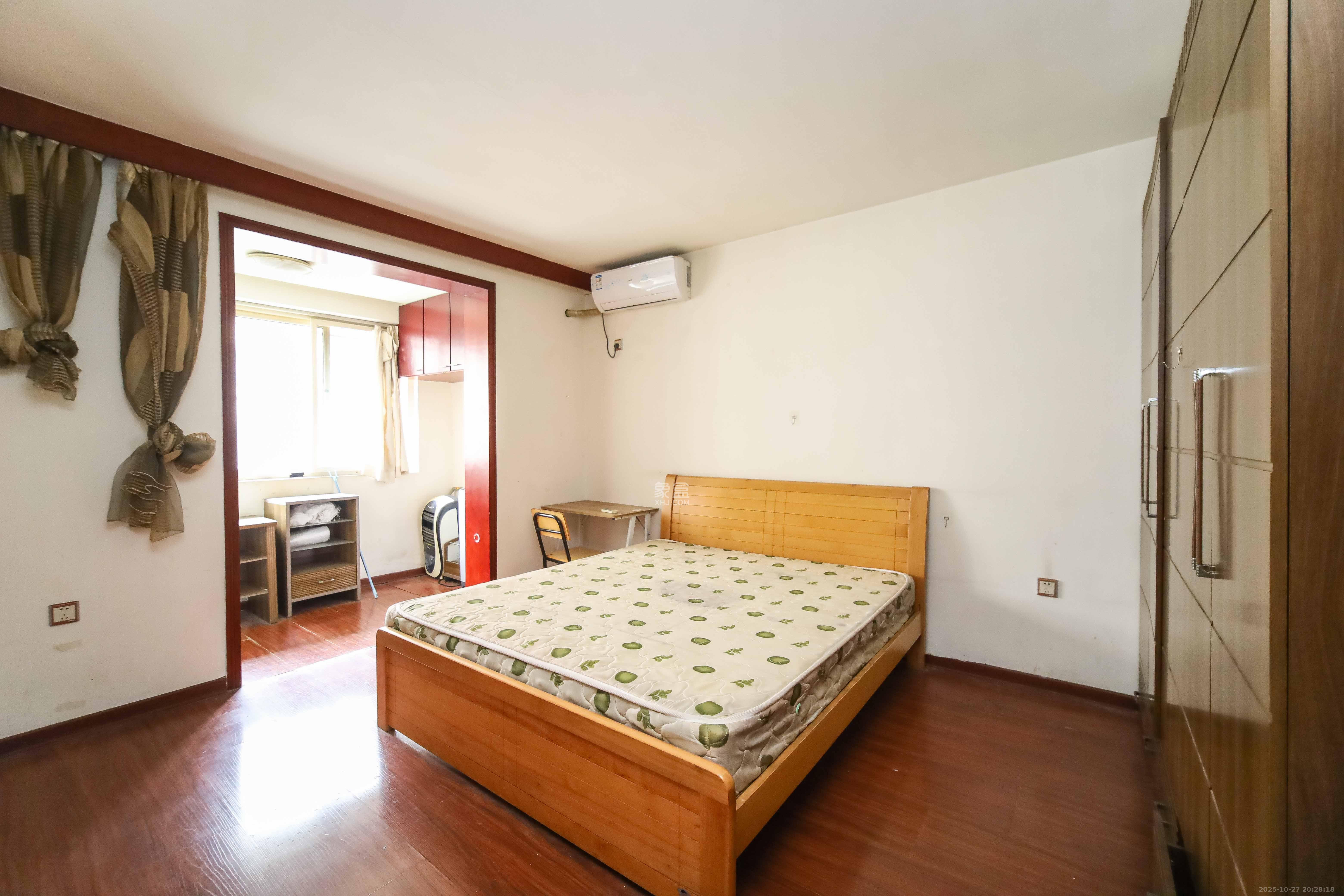 德政园  2室2厅1卫    58.0万卧室