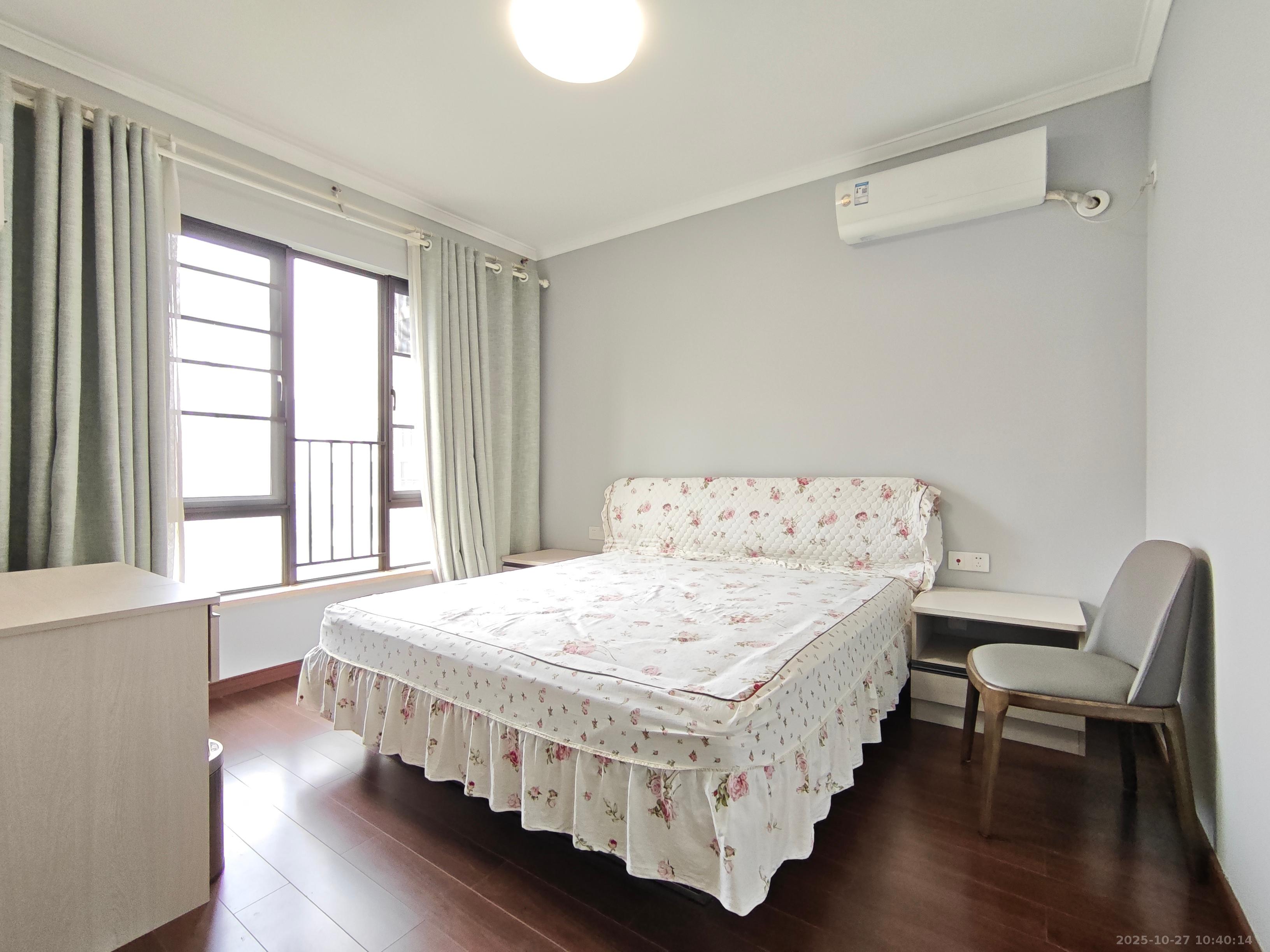 万科里金域国际  3室2厅2卫    3500.0元/月室内图