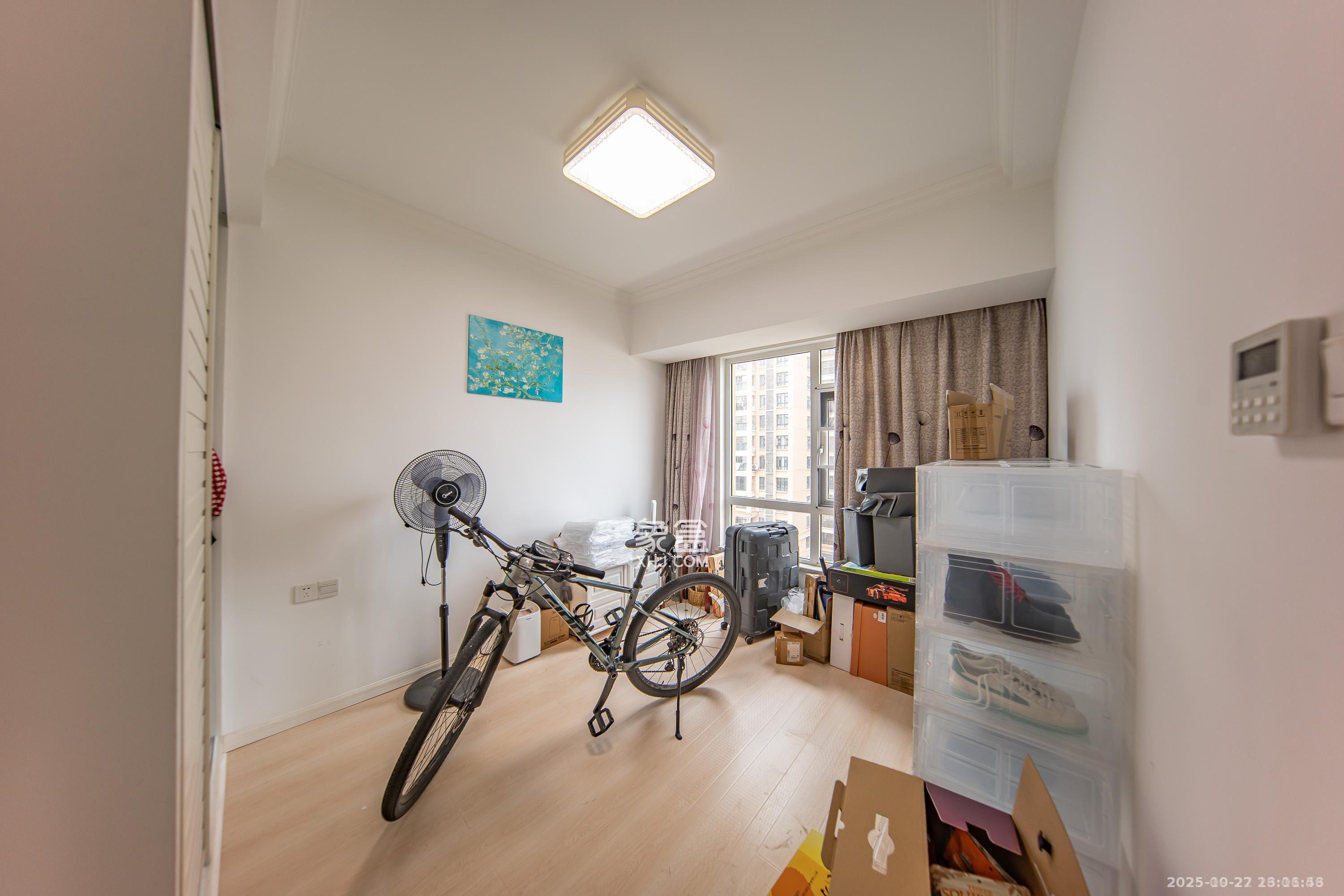 米兰春天  3室2厅2卫    2300.0元/月室内图