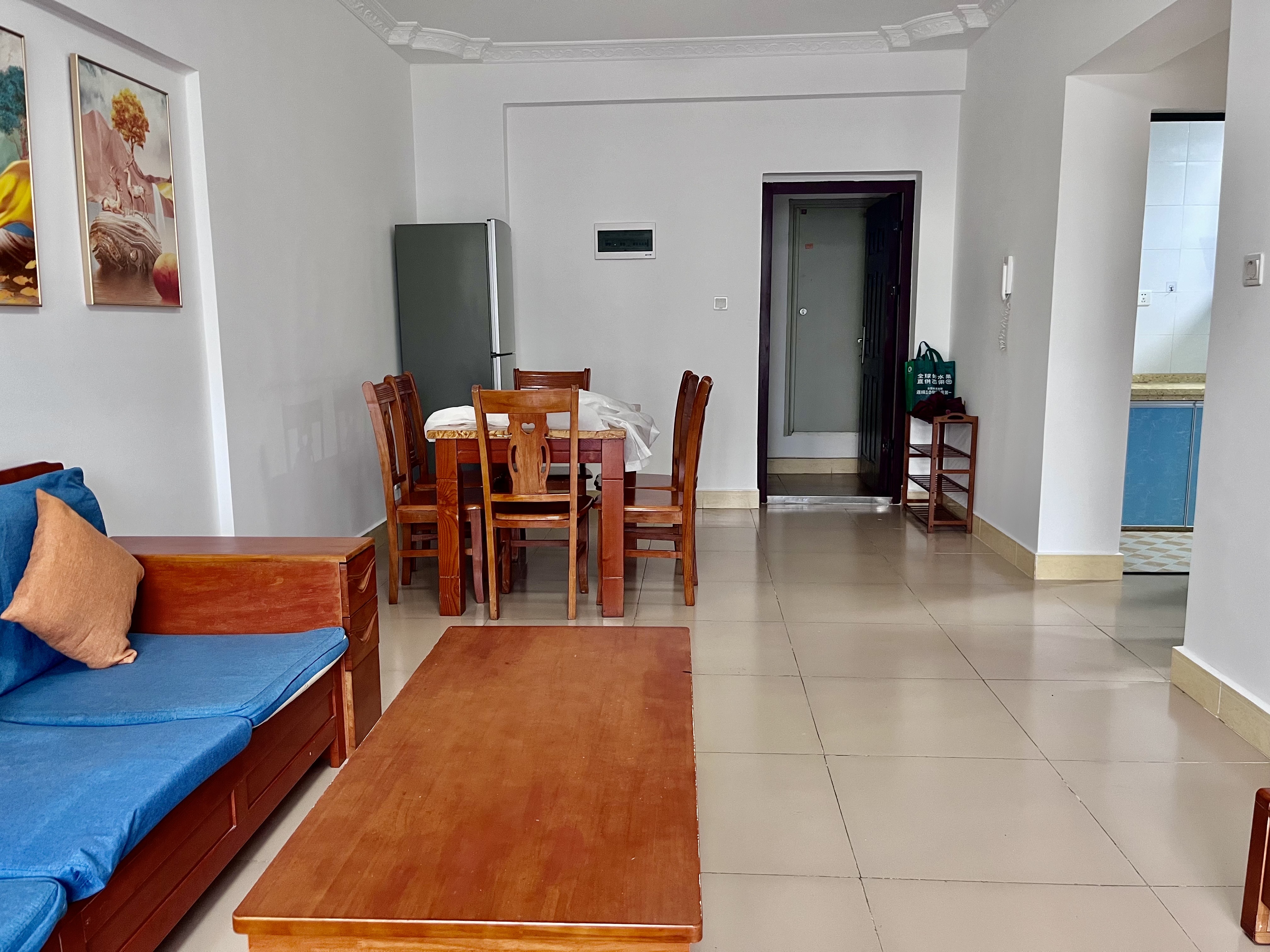 红城湖延长线（别名：滨江华庭）  2室2厅1卫    2300.0元/月室内图