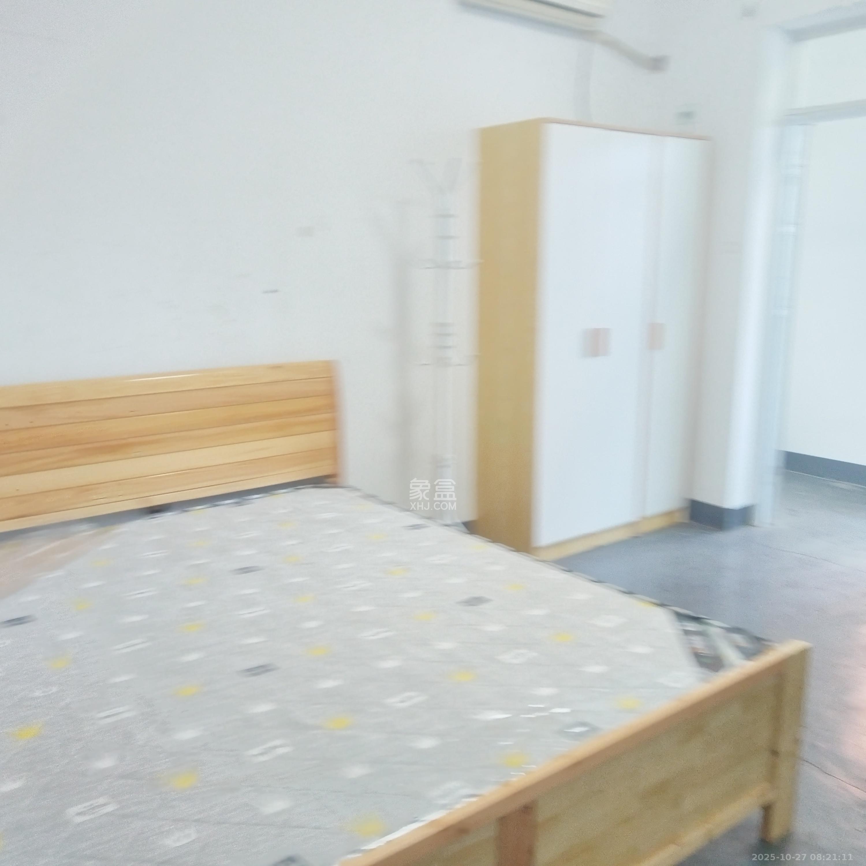 沁园经贸小区  2室1厅1卫    1300.0元/月 沁园经贸小区  2室1厅1卫    1300.0元/月室内图