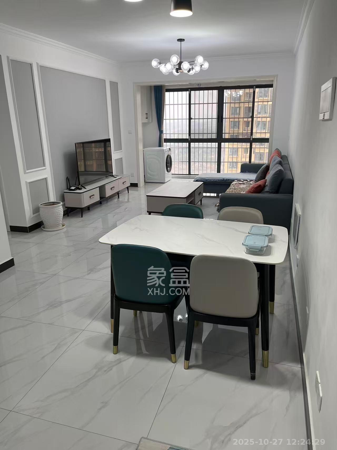 金南家园三期  3室2厅1卫    2600.0元/月室内图