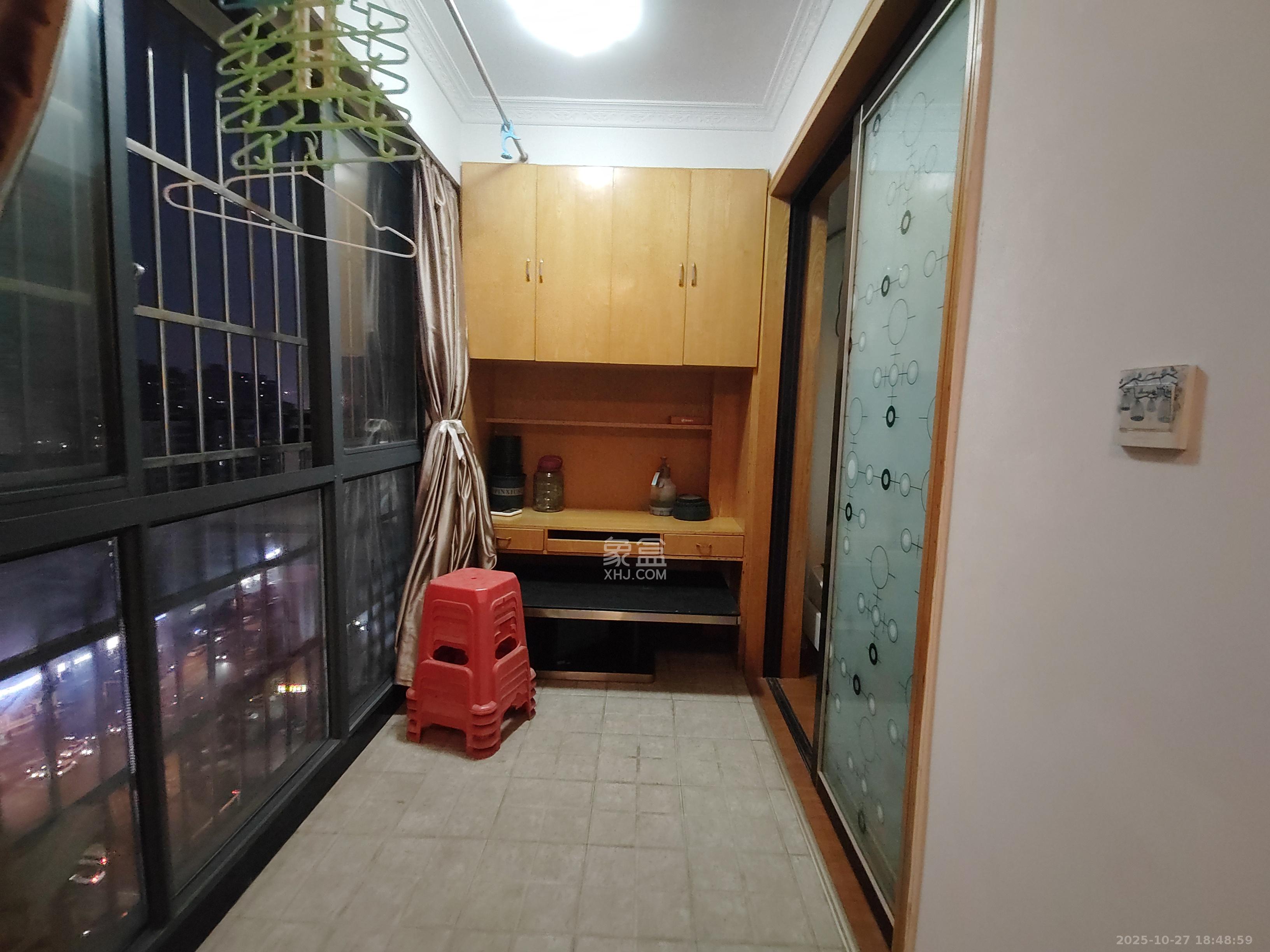 望兴嘉年华(望兴新苑)  2室2厅1卫    2300.0元/月 望兴嘉年华(望兴新苑)  2室2厅1卫    2300.0元/月室内图