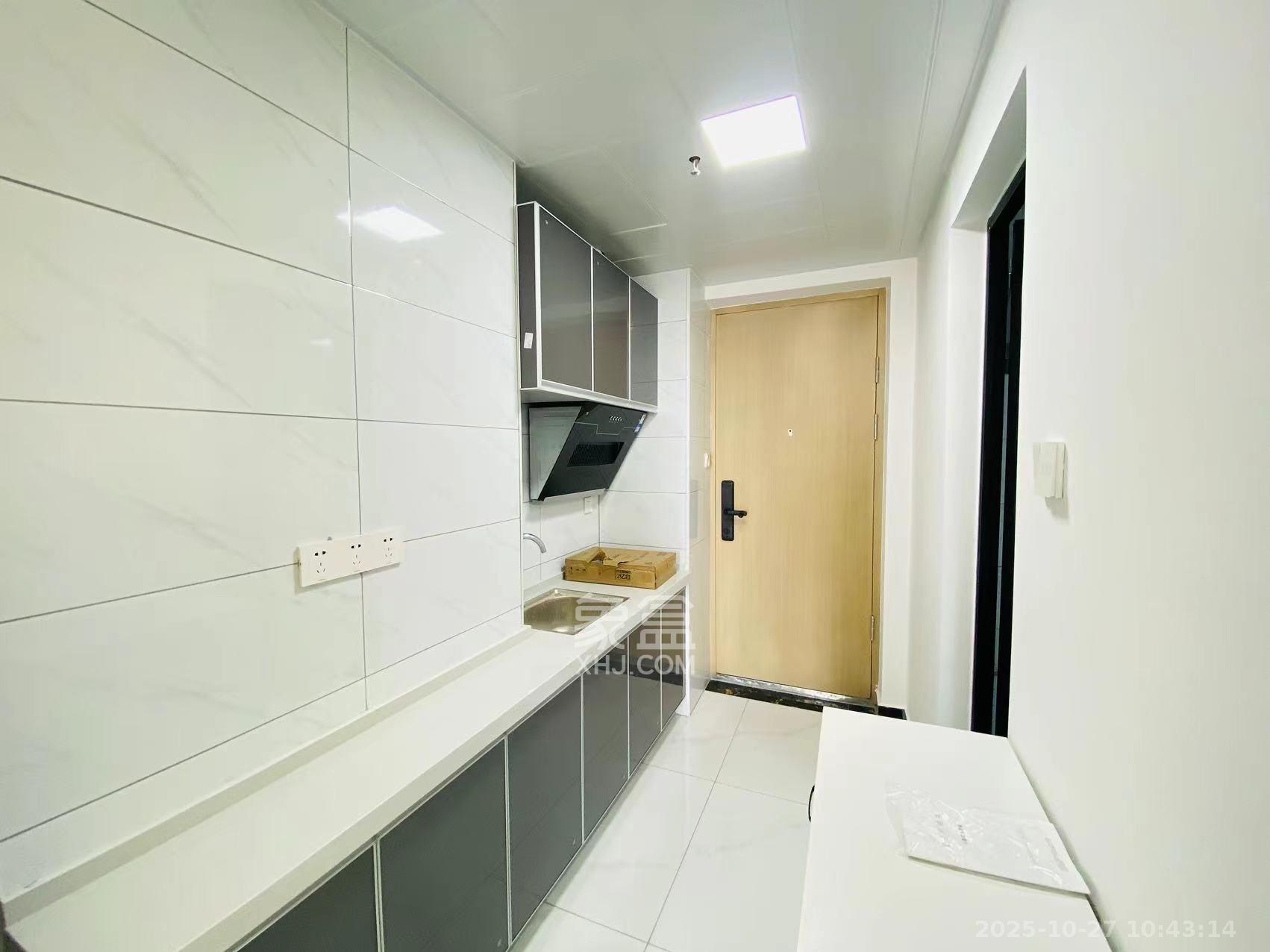 新力铂园(江山云著)  1室1厅1卫    1600.0元/月 新力铂园(江山云著)  1室1厅1卫    1600.0元/月室内图