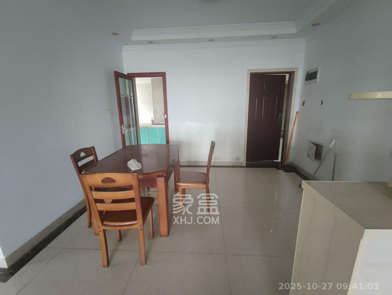 桥头家苑一期  3室2厅1卫    1800.0元/月室内图