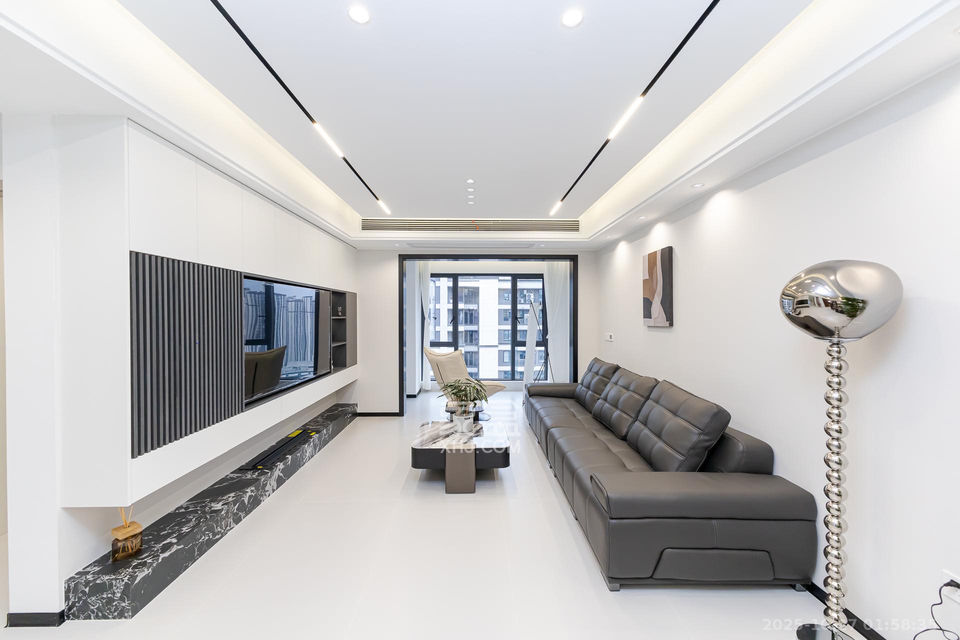 越秀湘江星汇城二期 4室2厅2卫 125.5万 越秀湘江星汇城二期 4室2厅2卫 125.5万客厅