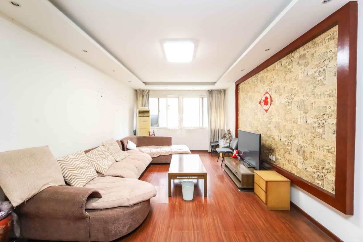 德政园 2室2厅1卫 58.0万 德政园 2室2厅1卫 58.0万客厅