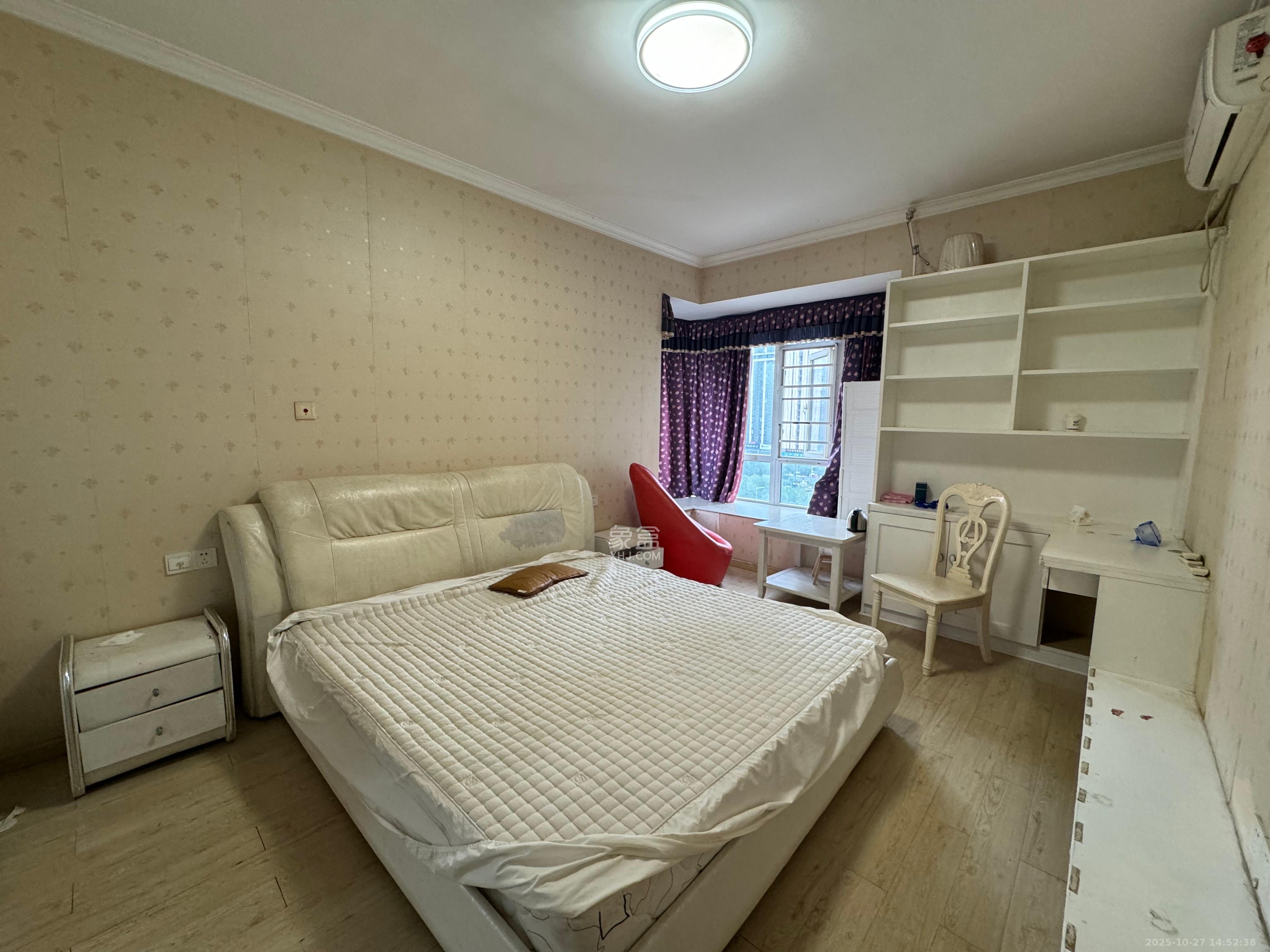 泊爱蓝湾  3室2厅1卫    3000.0元/月室内图