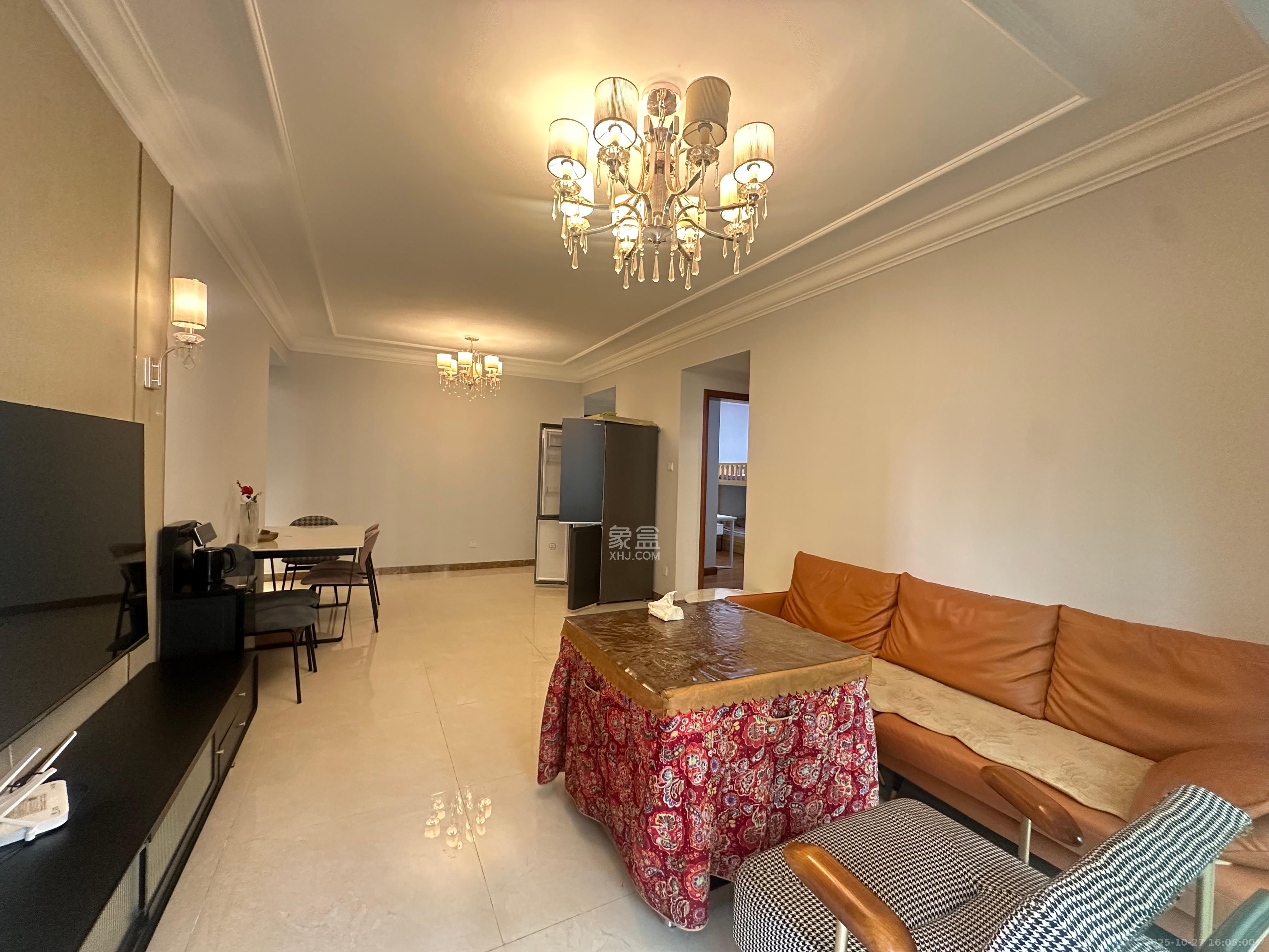 恒大雅苑  3室2厅2卫    2800.0元/月