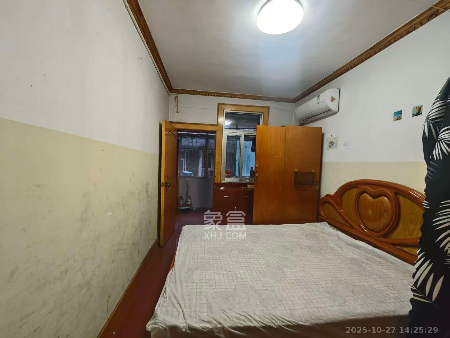 湘春巷散盘  3室1厅1卫    2000.0元/月 湘春巷散盘  3室1厅1卫    2000.0元/月室内图