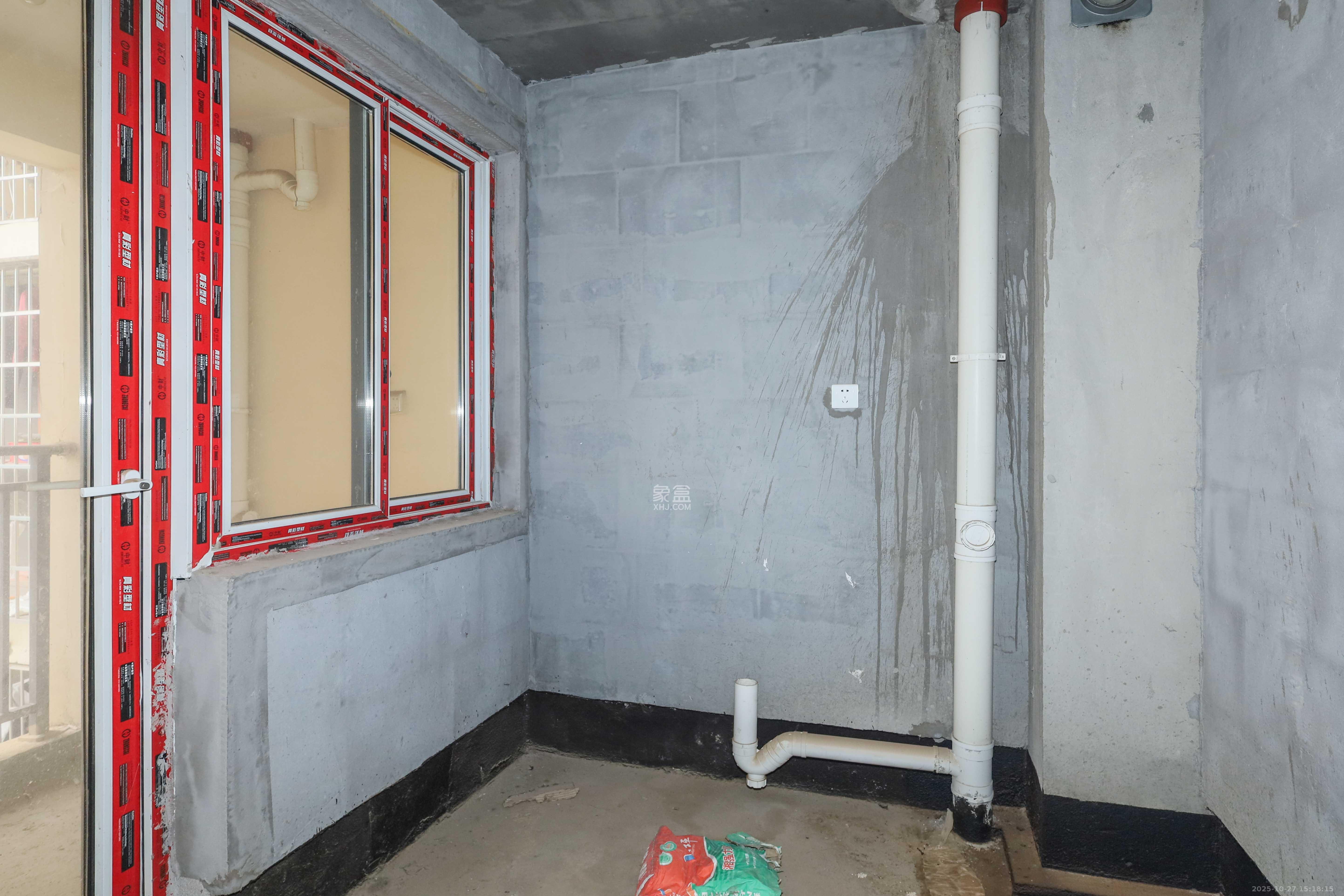 桥头家苑一期  3室2厅1卫    65.0万 桥头家苑一期  3室2厅1卫    65.0万厨房