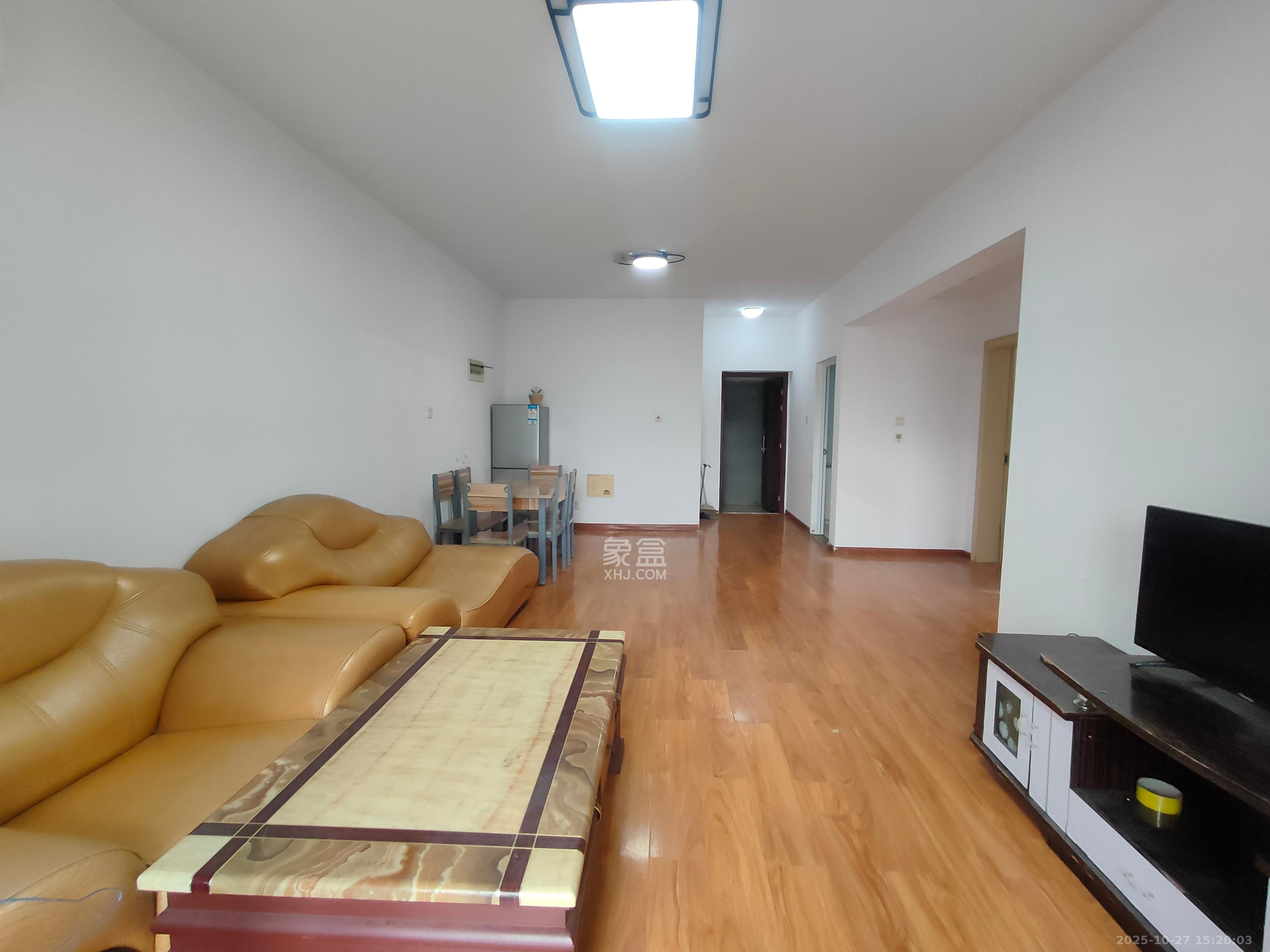 澳海澜庭  2室2厅1卫    1300.0元/月室内图