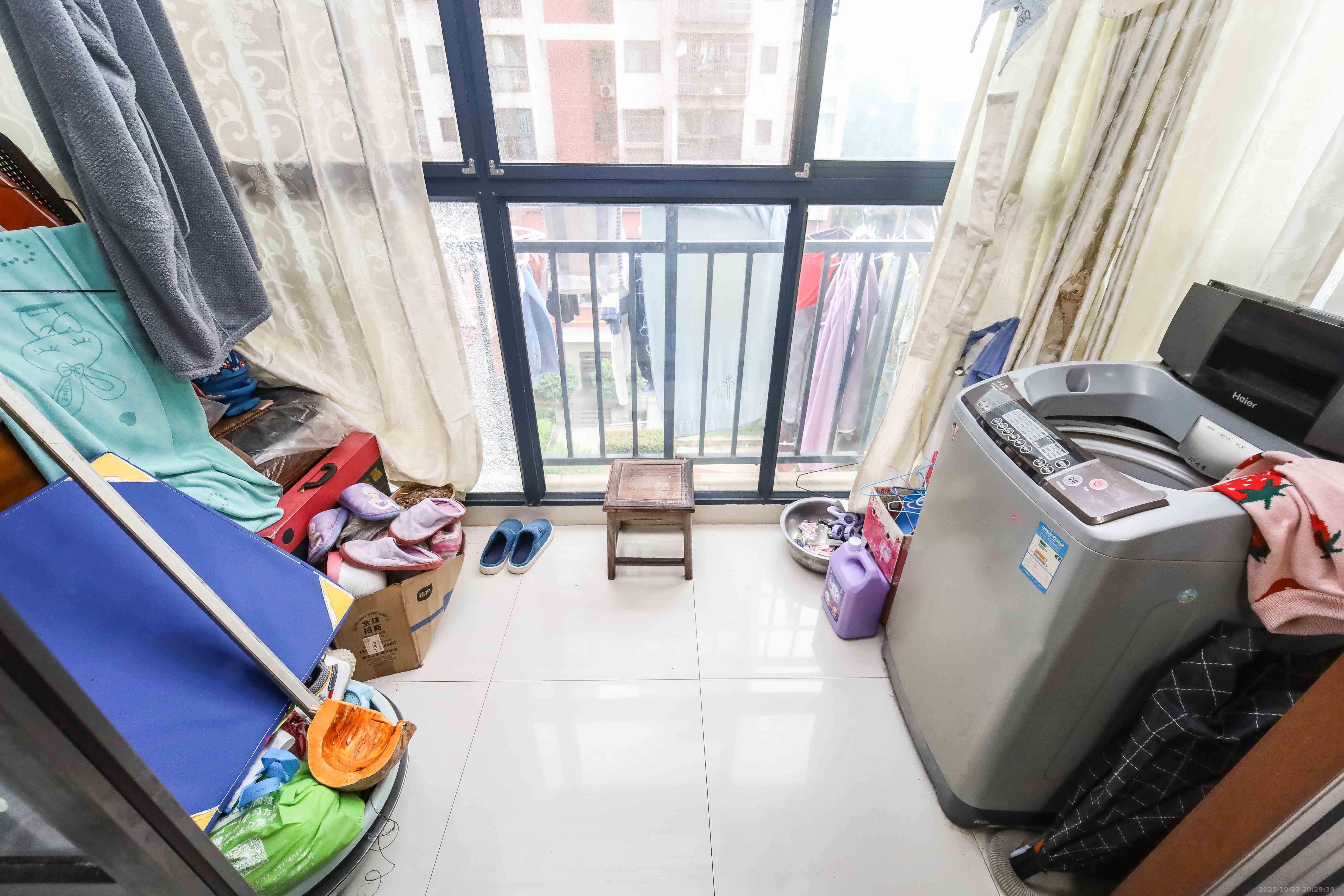 运通尊苑  3室2厅1卫    79.0万 运通尊苑  3室2厅1卫    79.0万阳台