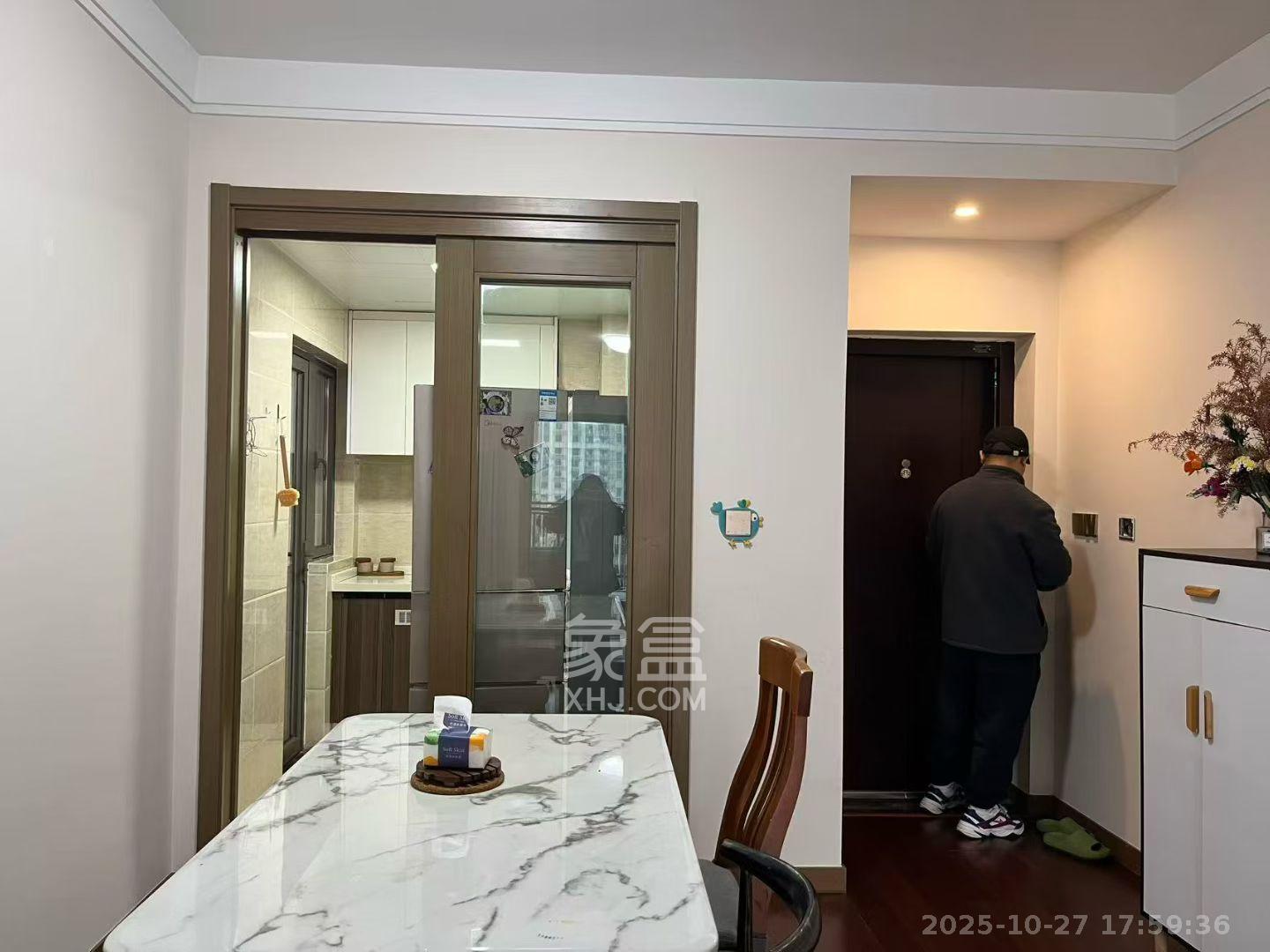 鑫苑芙蓉鑫家  3室2厅1卫    2400.0元/月室内图