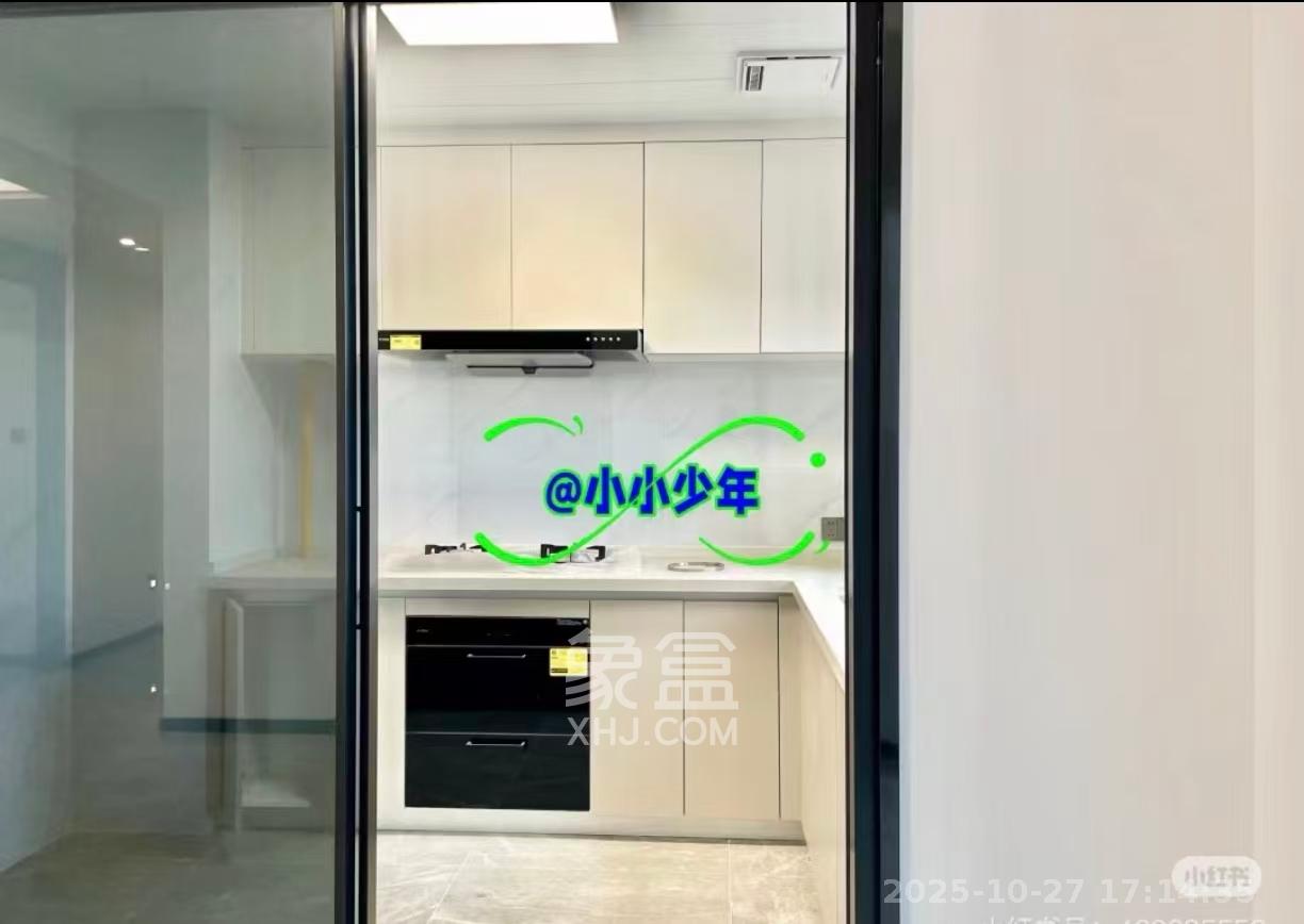 欣利梅溪左岸  4室2厅2卫    3000.0元/月室内图