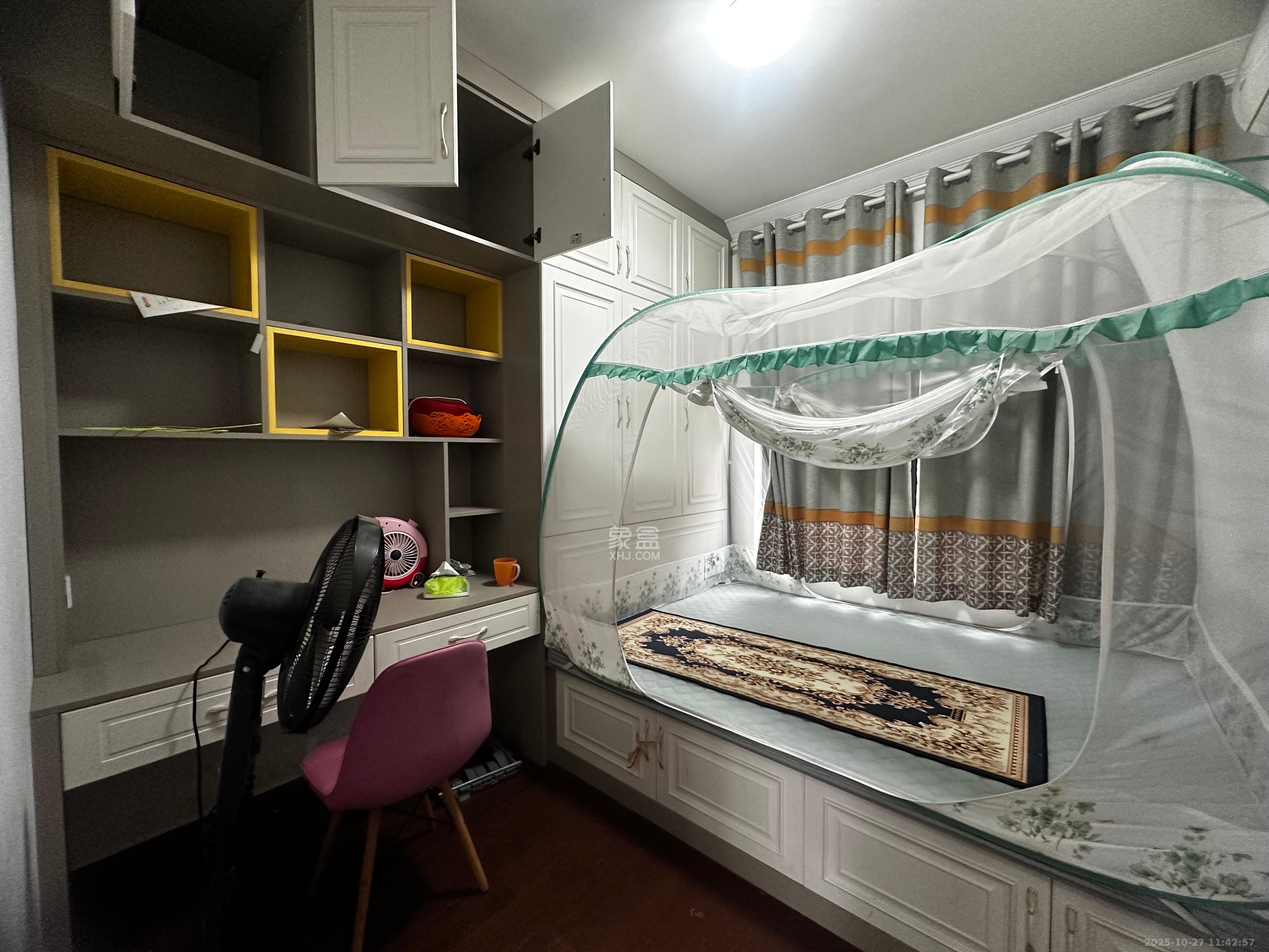 中海国际五期  3室2厅2卫    2480.0元/月