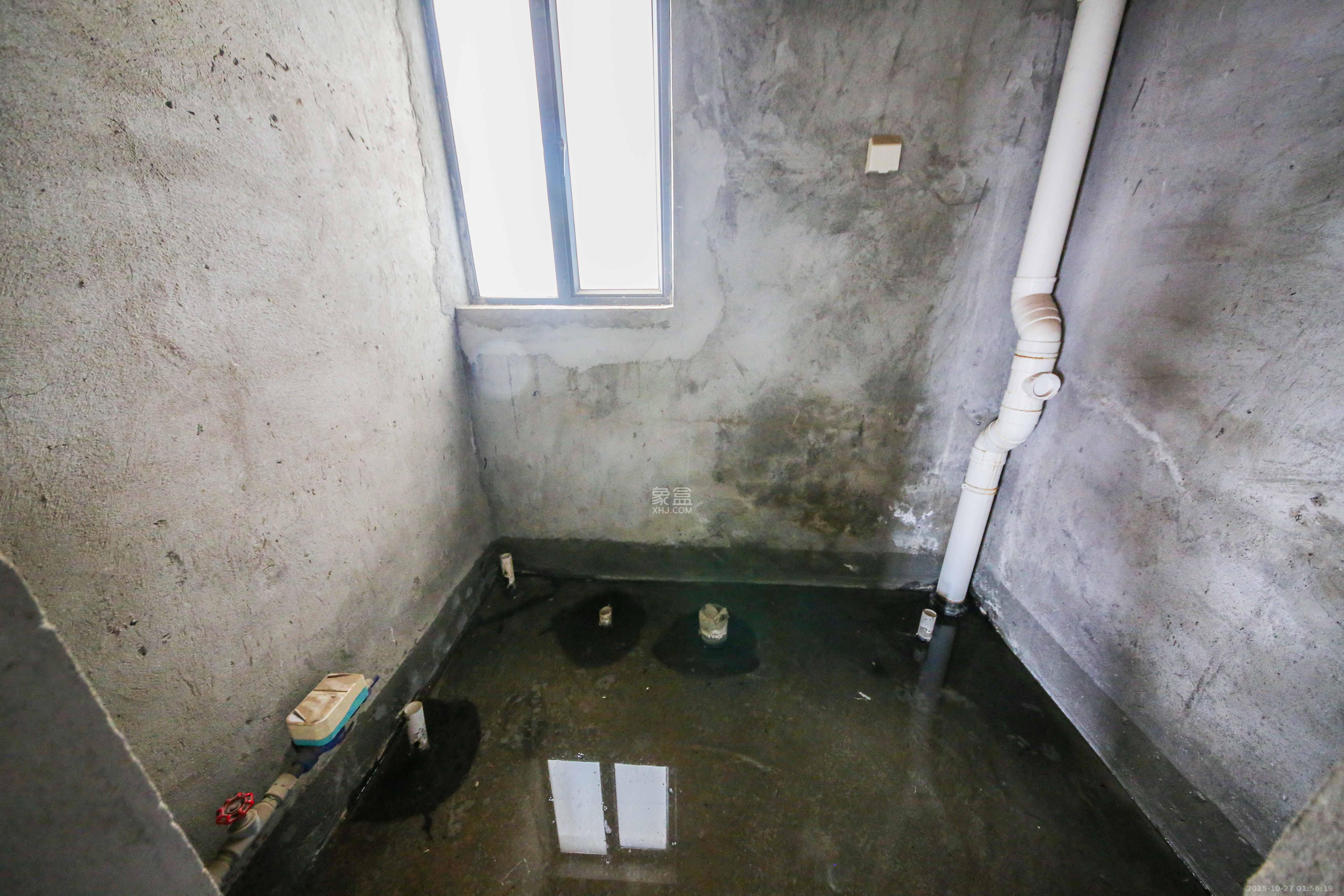 湘府名邸（同力家园）  3室2厅2卫    80.0万卫生间