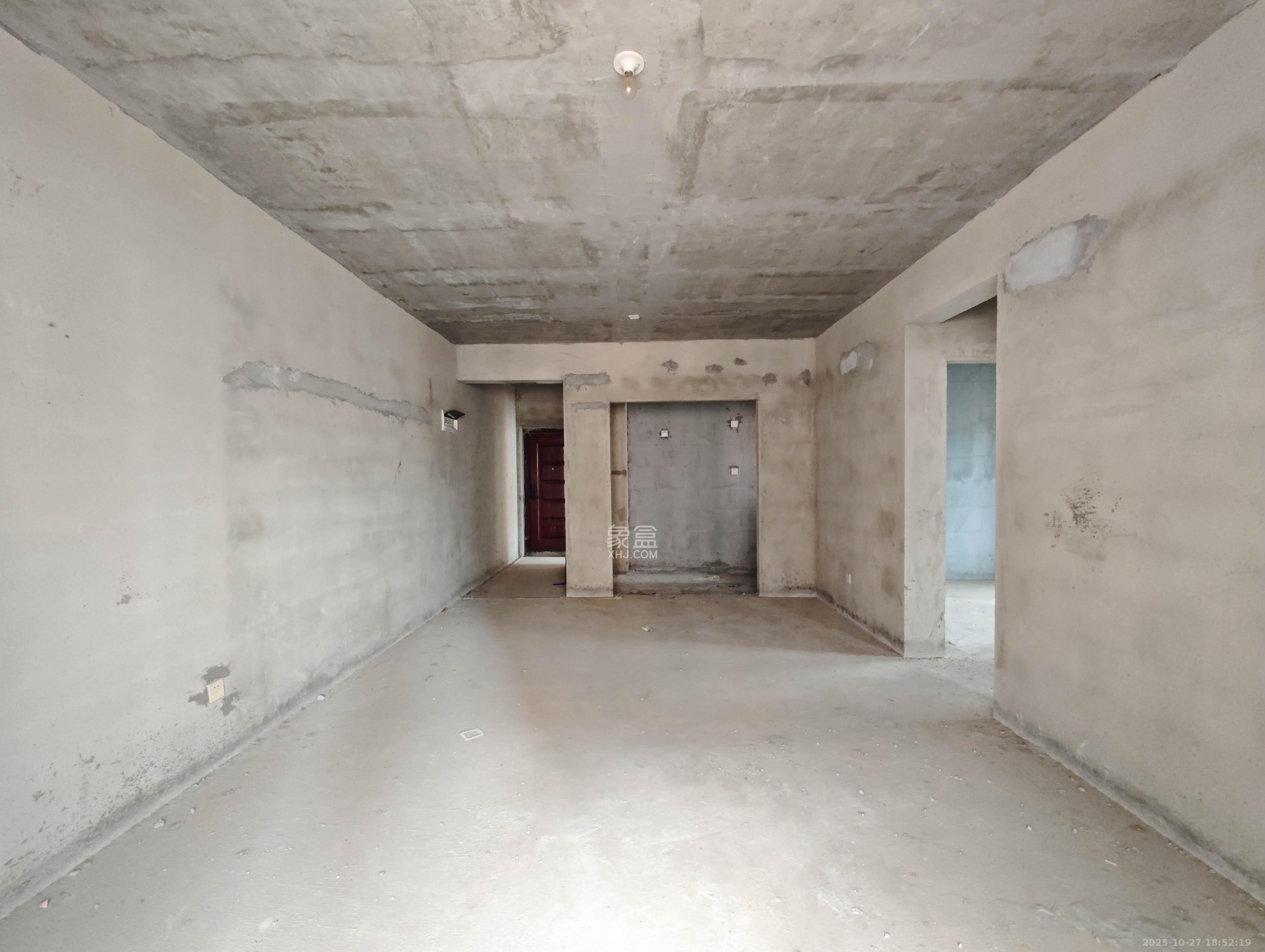 博长山水香颐 1室2厅1卫 62.0万 博长山水香颐 1室2厅1卫 62.0万客厅