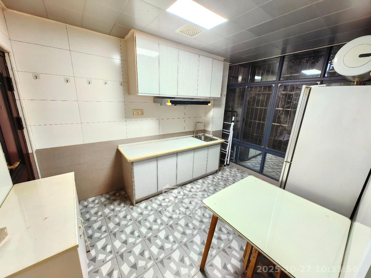 嘉顺苑  1室1厅1卫    1300.0元/月室内图