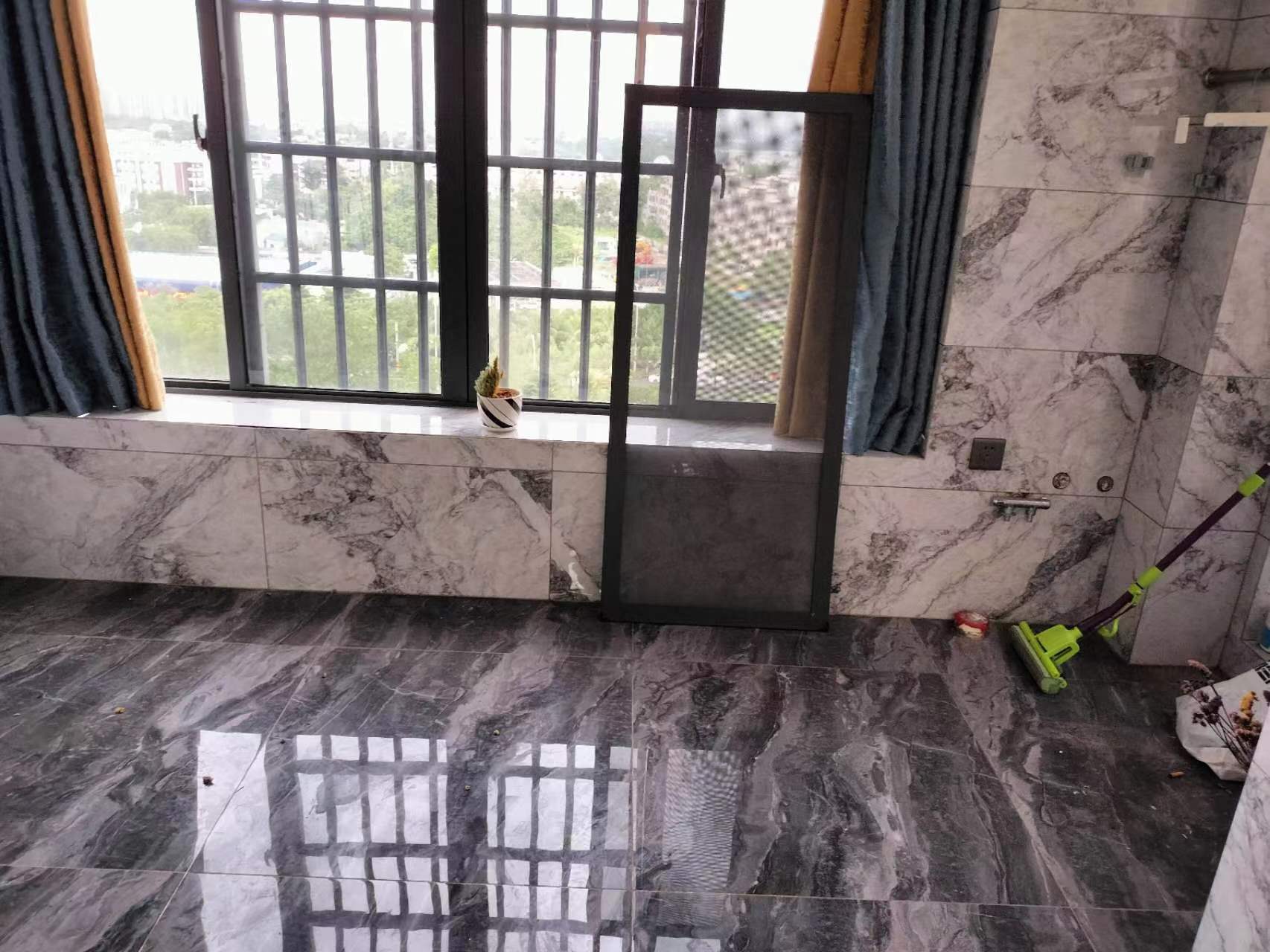 金盘名邸  2室2厅1卫    158.0万 金盘名邸  2室2厅1卫    158.0万室内图