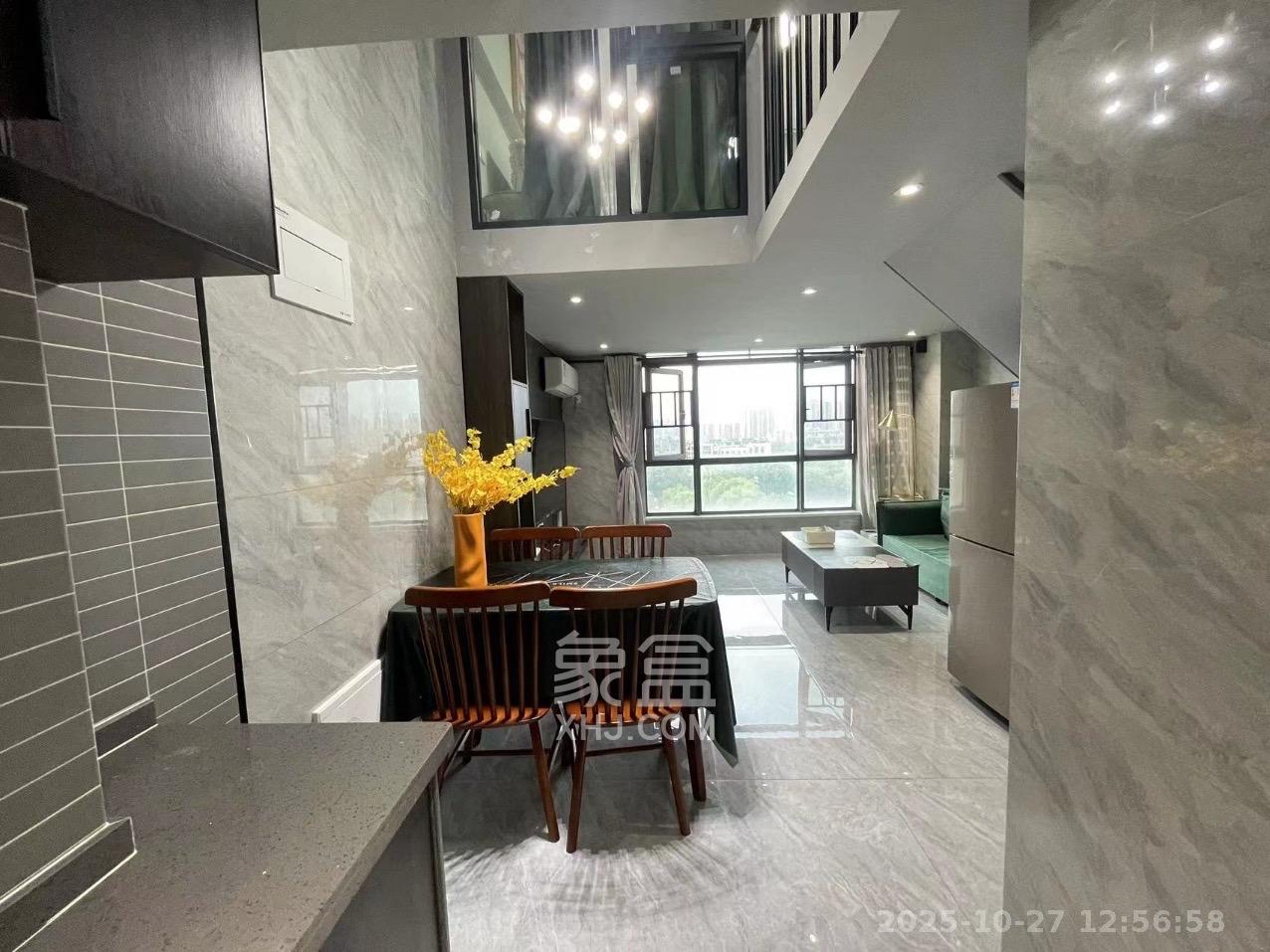 荣盛花语书苑  2室2厅1卫    2600.0元/月室内图