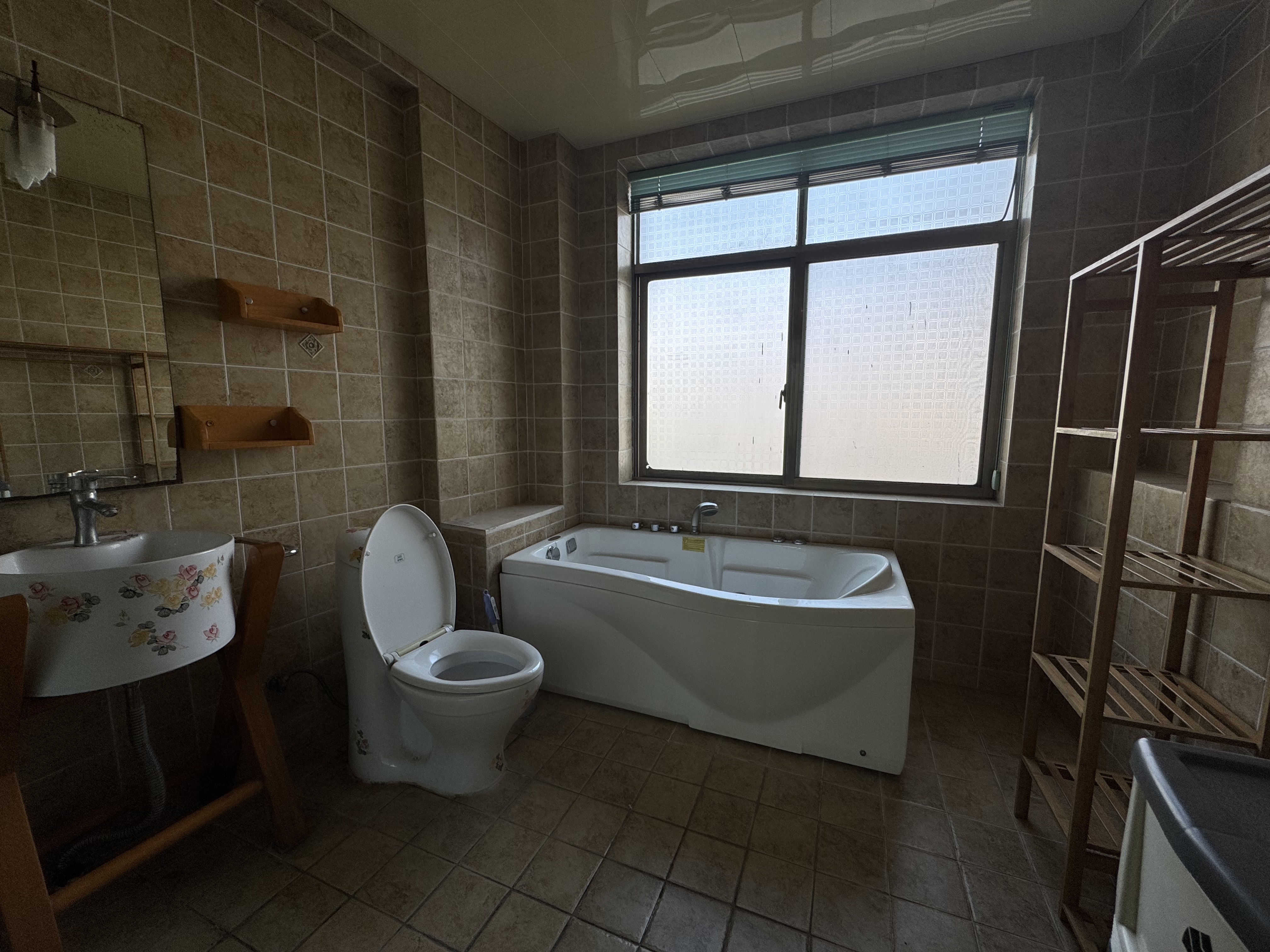 梓怡华盛家园  3室2厅2卫    60.0万室内图