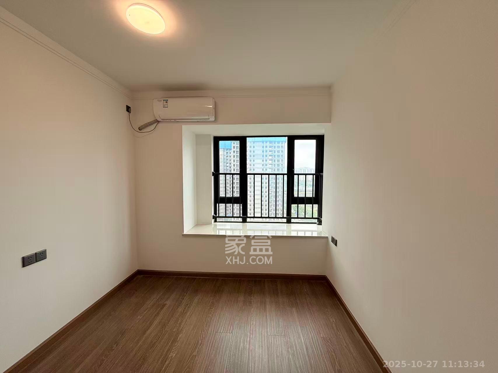 招商华发依云曦城 3室2厅2卫 2300.0元/月 招商华发依云曦城 3室2厅2卫 2300.0元/月室内图