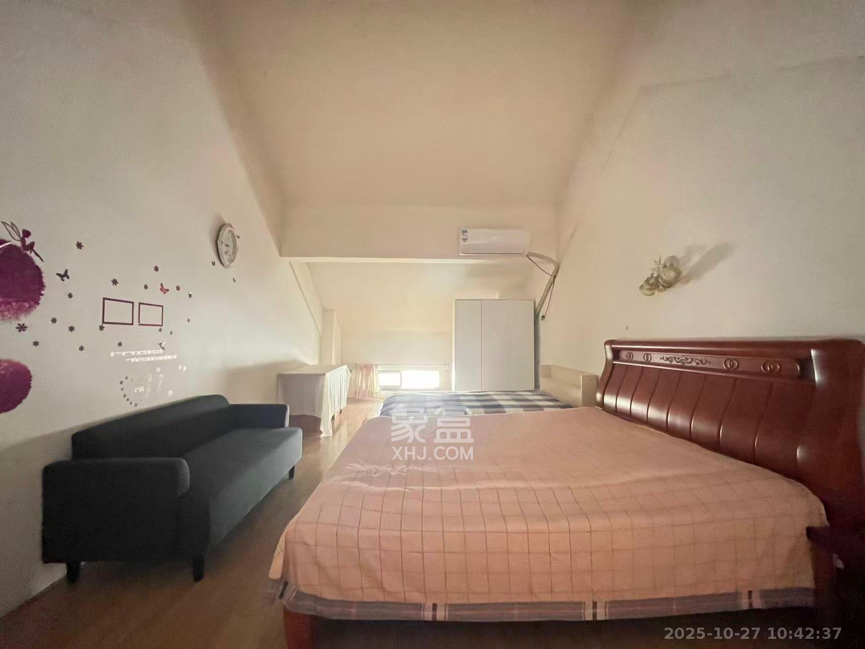 米兰春天  1室1厅1卫    1350.0元/月 米兰春天  1室1厅1卫    1350.0元/月