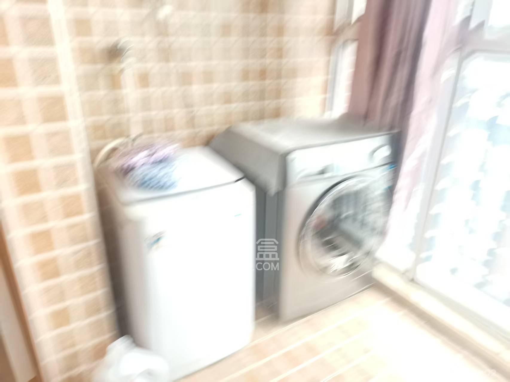 学府华庭 3室2厅2卫 2000.0元/月 学府华庭 3室2厅2卫 2000.0元/月室内图