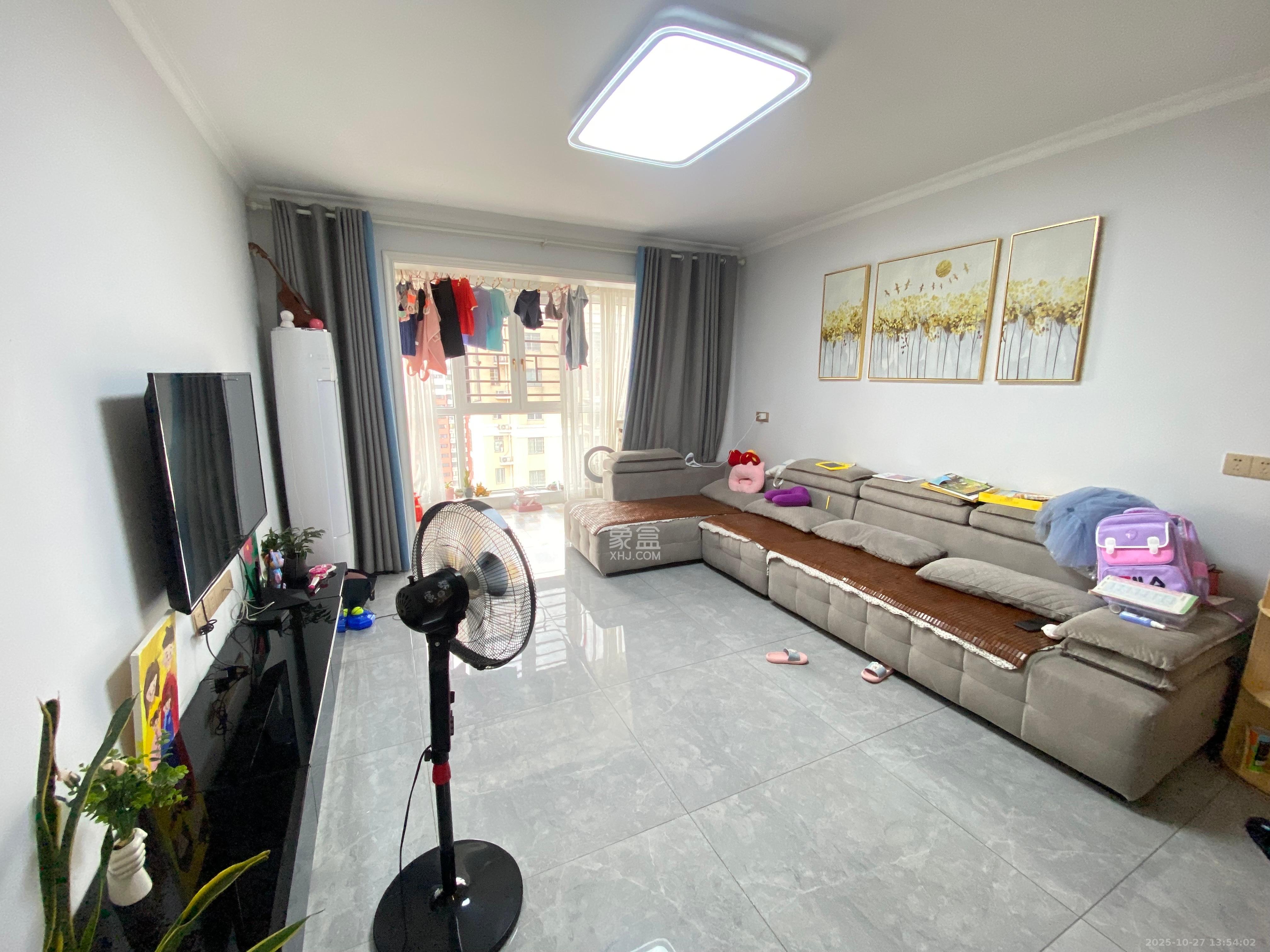 汇景豪庭  2室2厅1卫    2500.0元/月