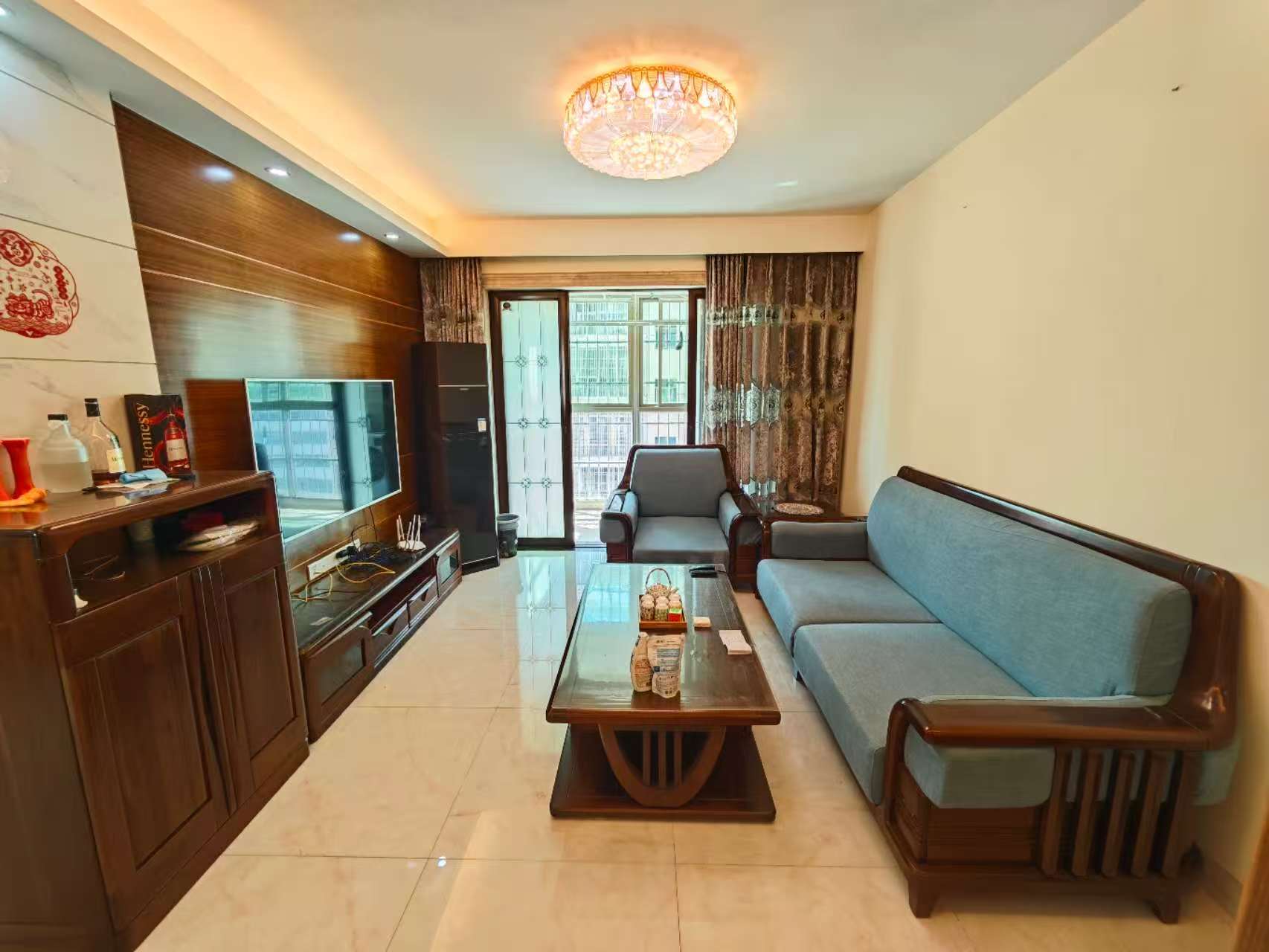 易瓒良庄 2室2厅1卫 140.0万 易瓒良庄 2室2厅1卫 140.0万室内图