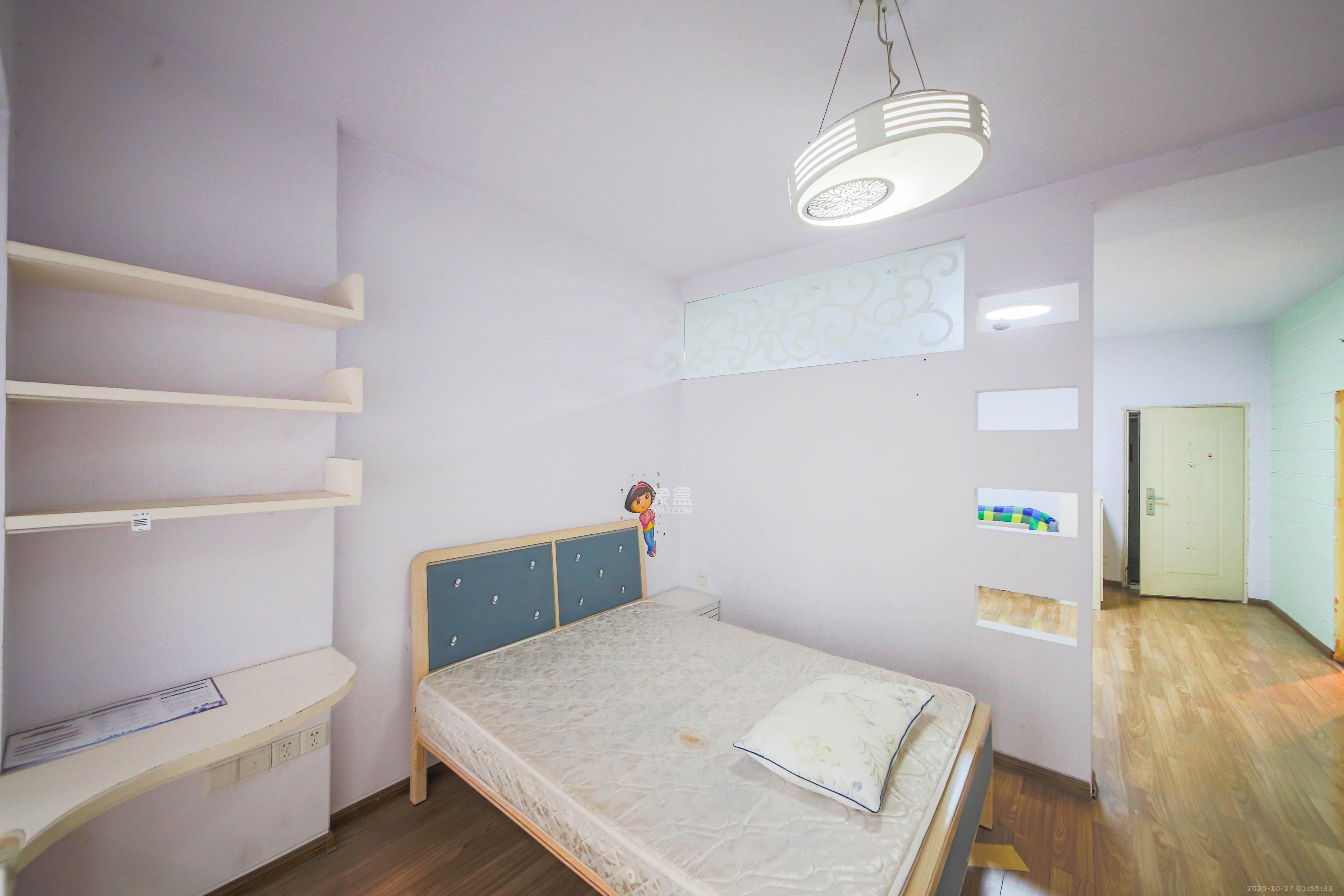 满庭芳小区  1室1厅1卫    50.0万卧室