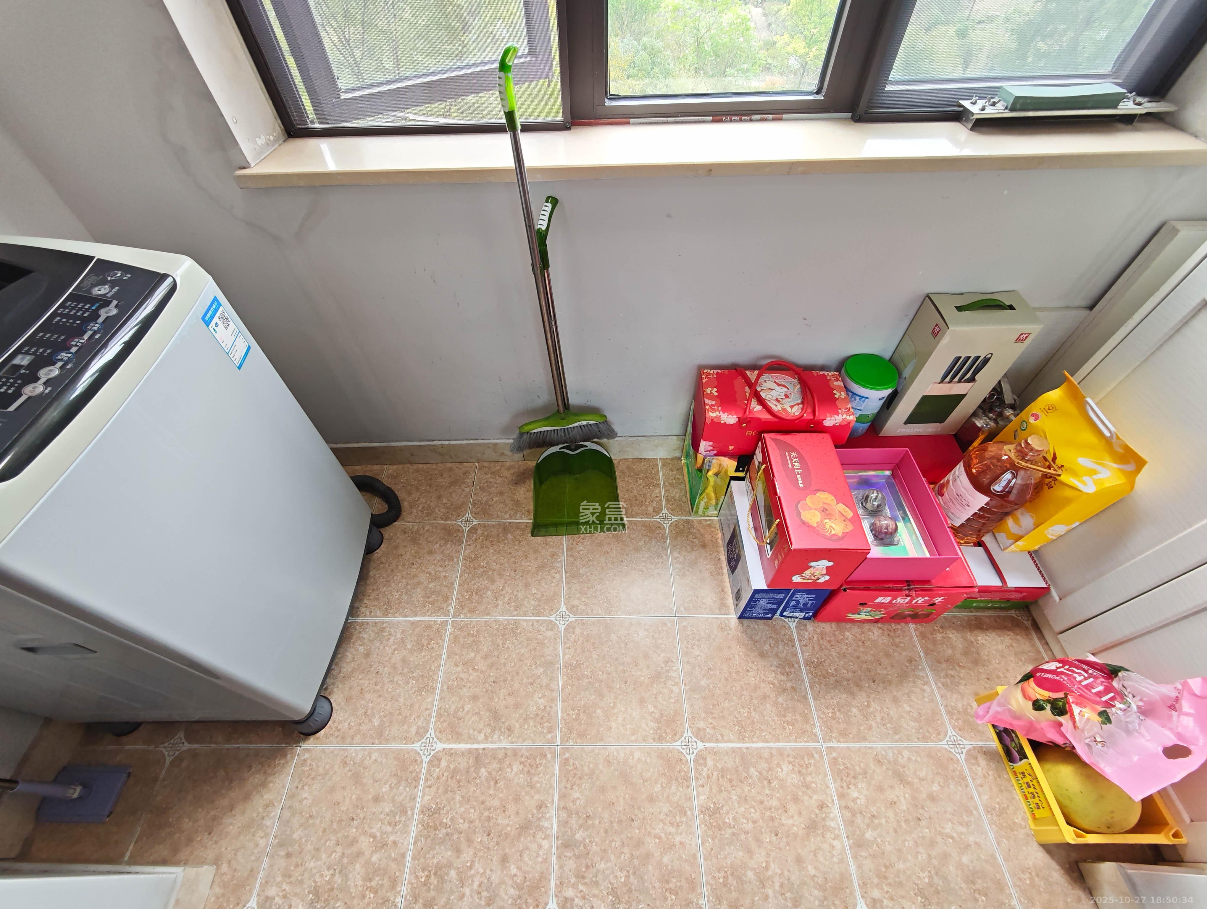 湘水郡(兴旺小爱同学)  4室2厅2卫    110.0万 湘水郡(兴旺小爱同学)  4室2厅2卫    110.0万阳台