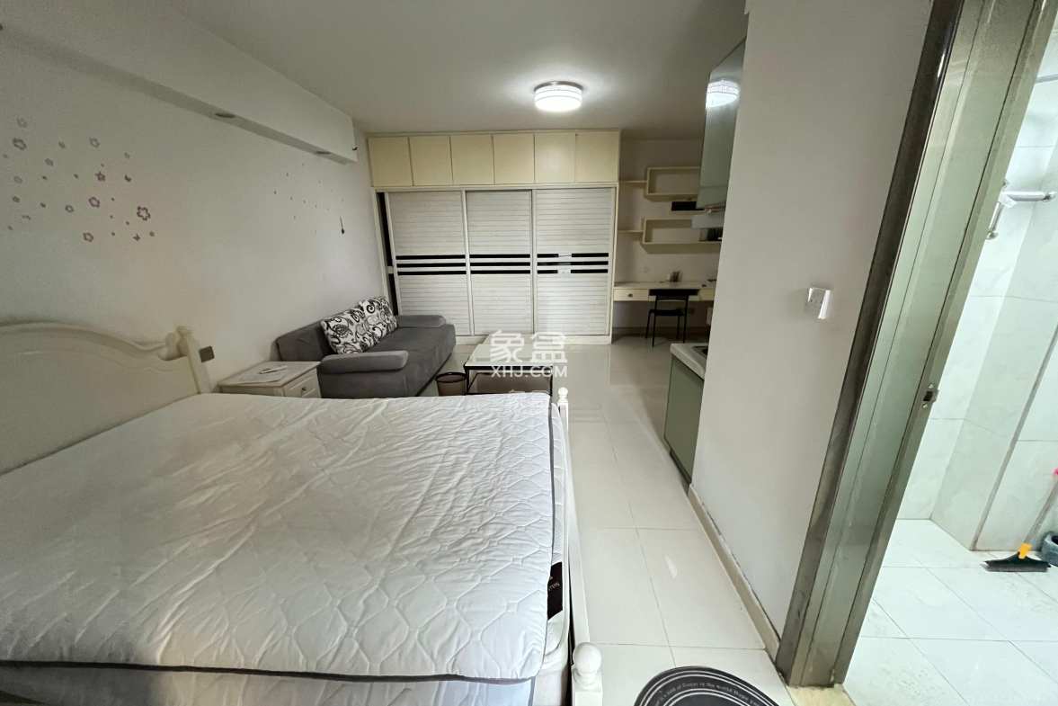 君悦紫园 1室1厅1卫 1700.0元/月 君悦紫园 1室1厅1卫 1700.0元/月室内图