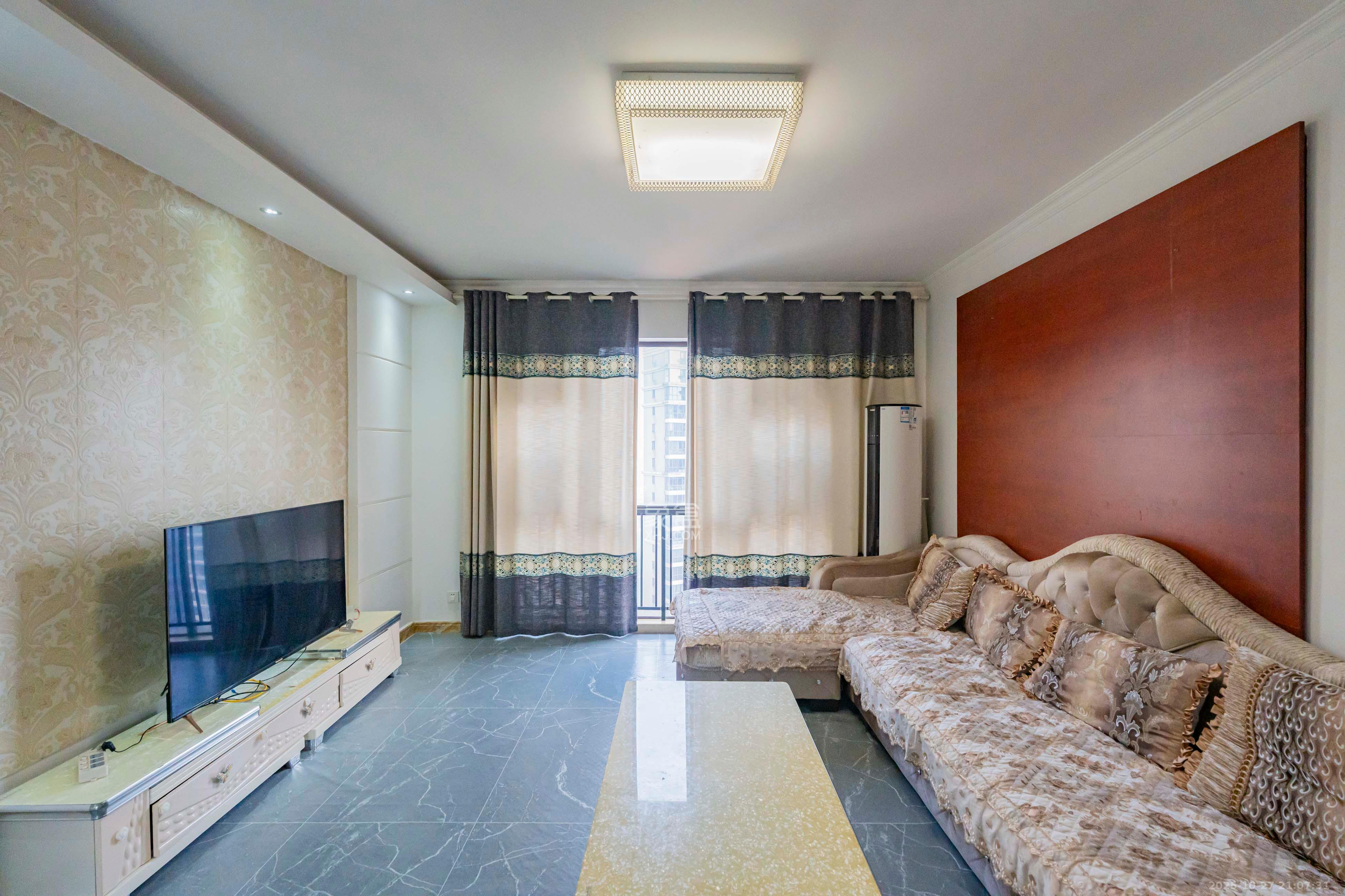 海洋半岛(月珑湾) 3室2厅2卫 115.0万 海洋半岛(月珑湾) 3室2厅2卫 115.0万客厅