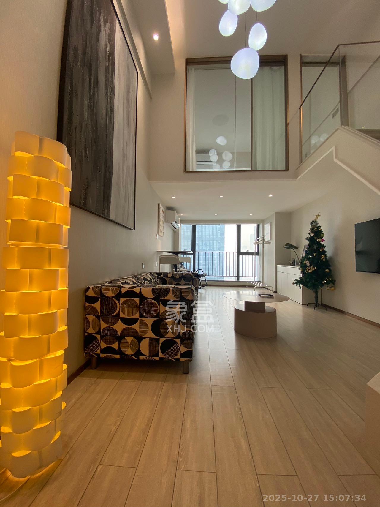 华远华时代 2室2厅1卫 3500.0元/月 华远华时代 2室2厅1卫 3500.0元/月室内图